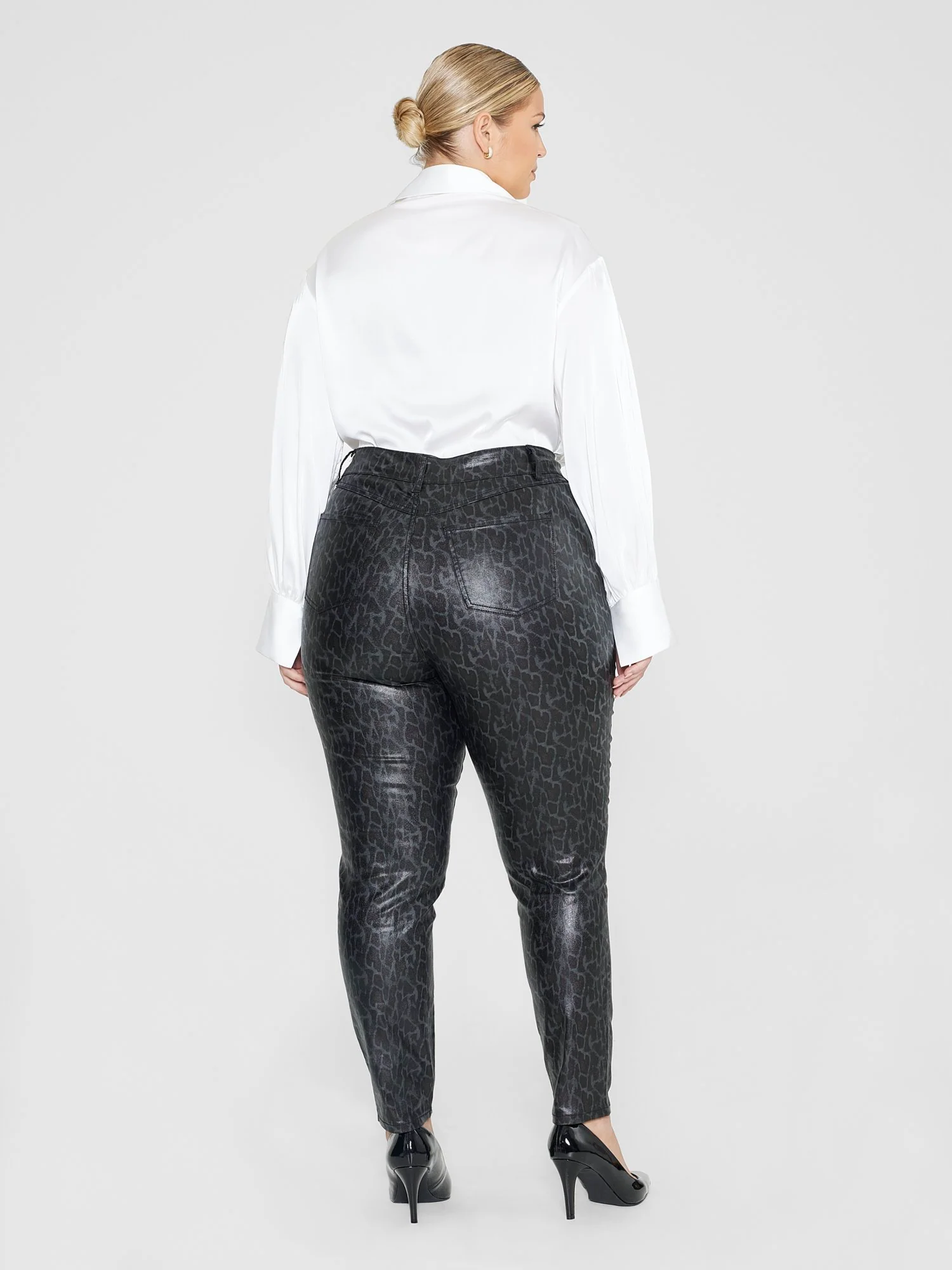 Deanna Coated Texture Faux Leather Pants - Image 15