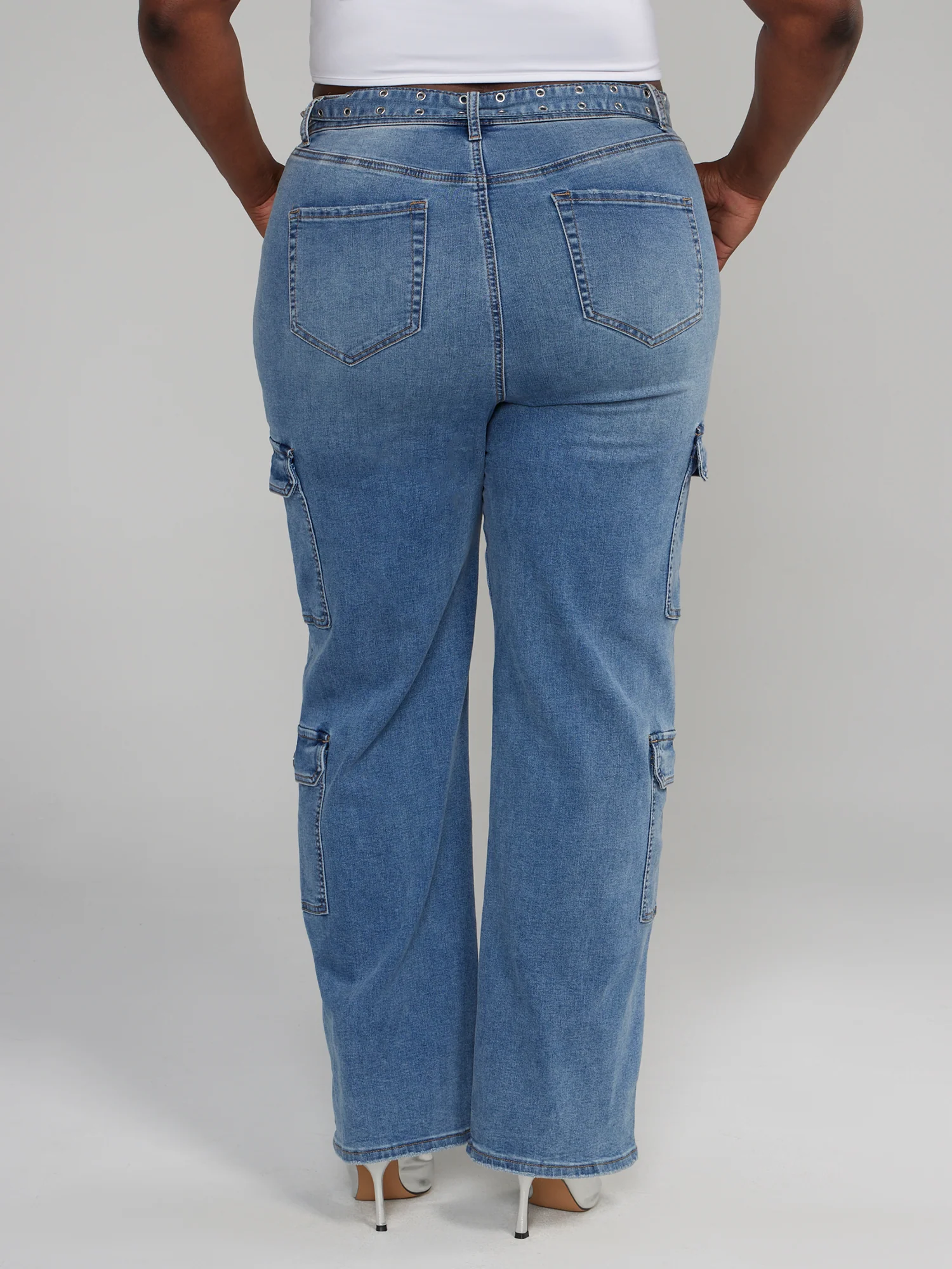 High Rise Belted Straight Leg Cargo Jeans - Image 3