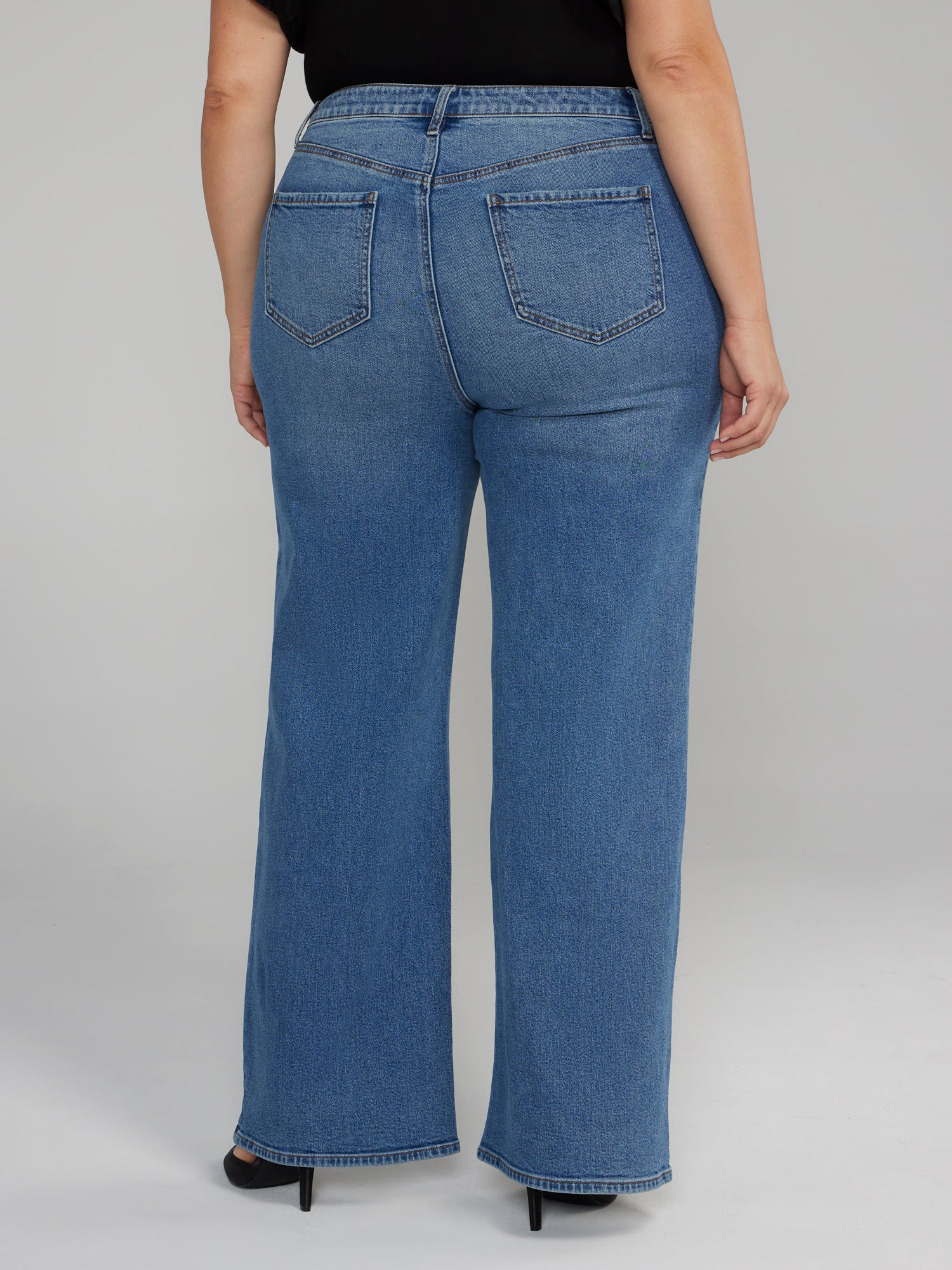 High Rise Wide Leg Button Fly Jeans - Image 3