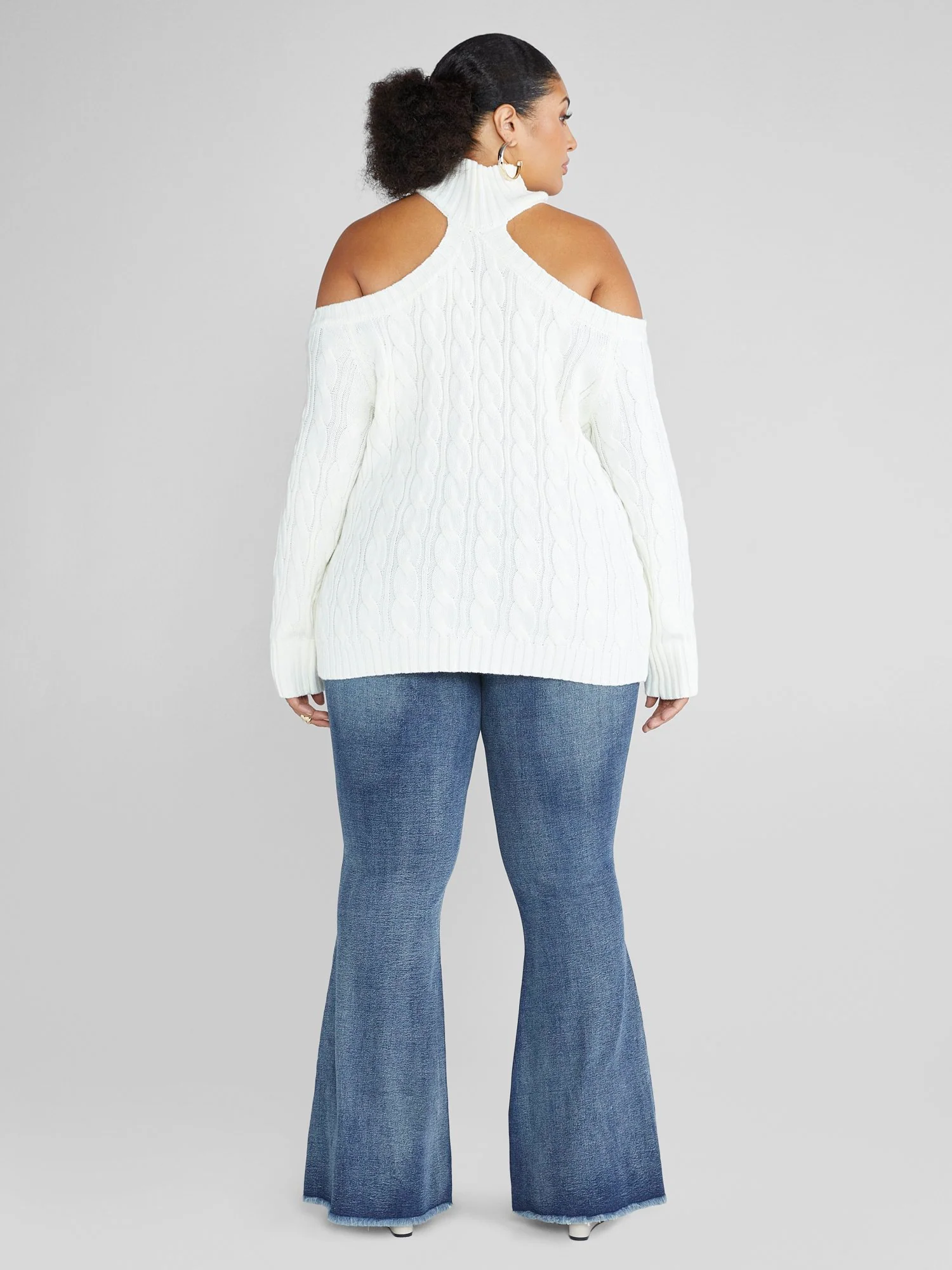 Leigh Cold Shoulder Cable Knit Sweater - Image 9