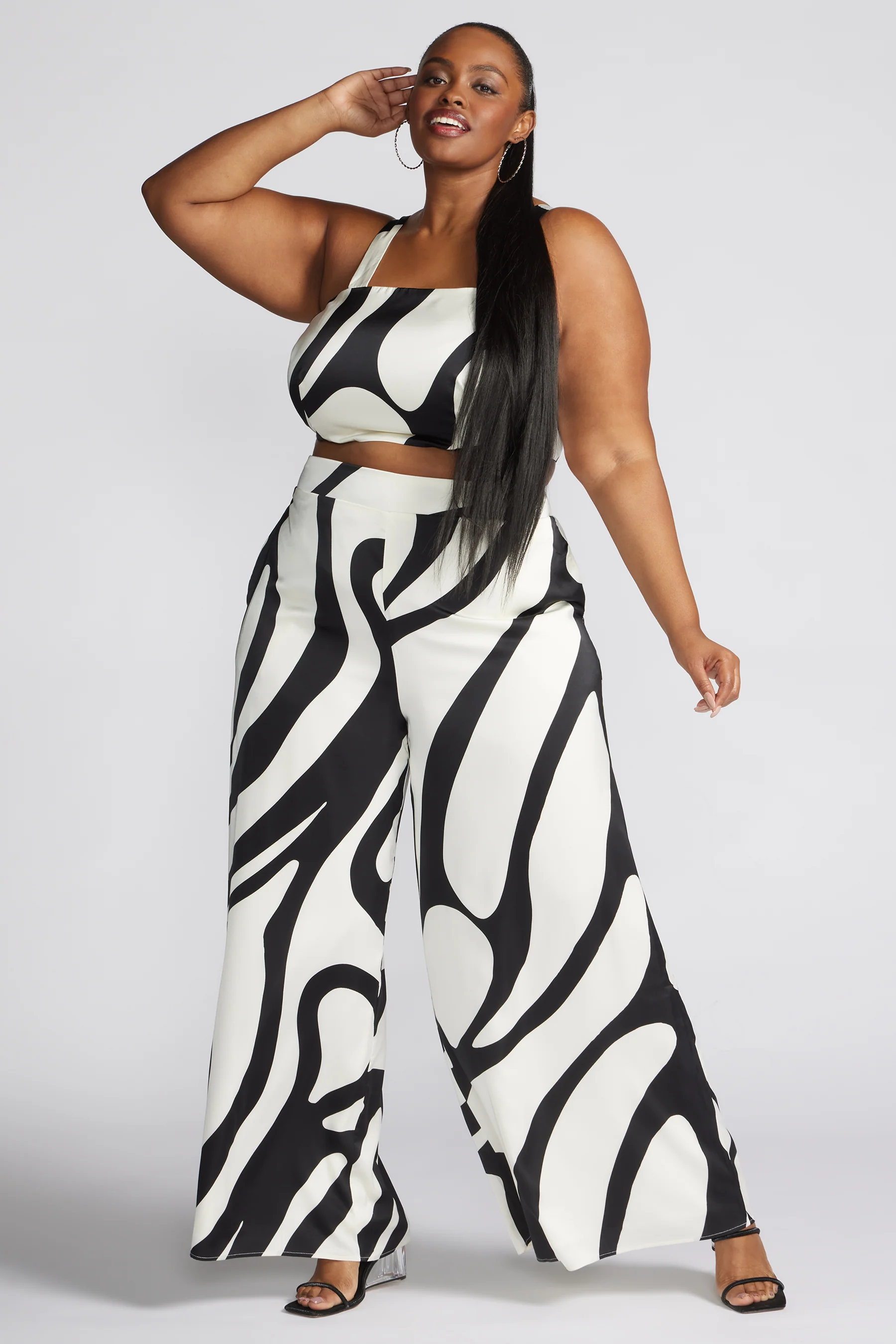 Amandla Abstract Print Crop Top - Image 5