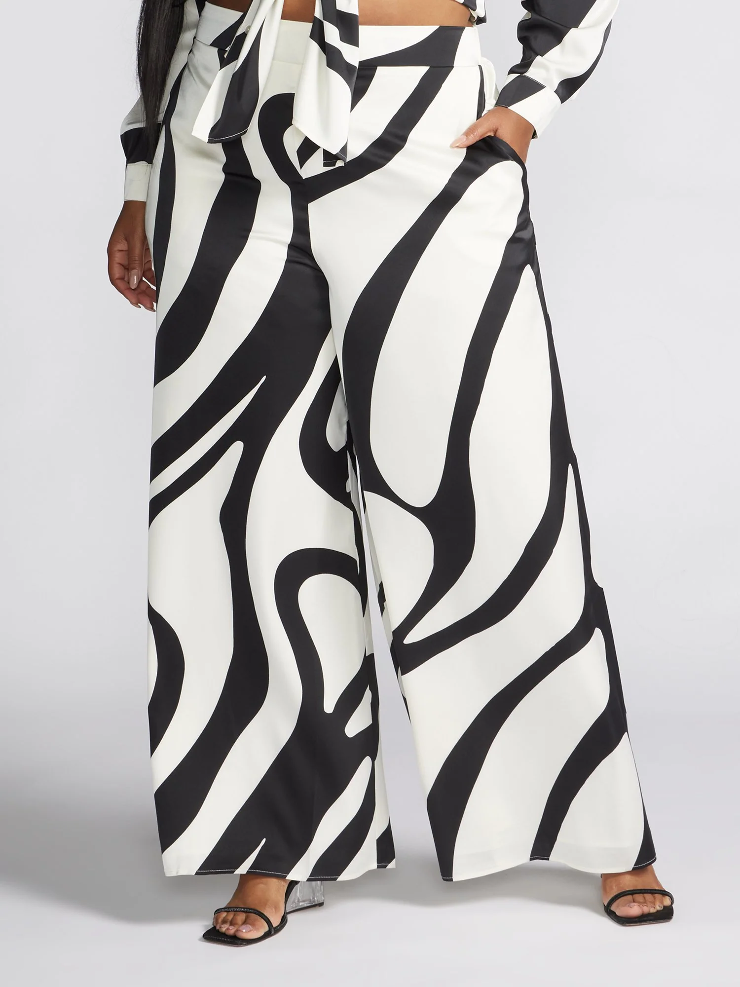 Amandla Abstract Print Wide Leg Pants - Image 4