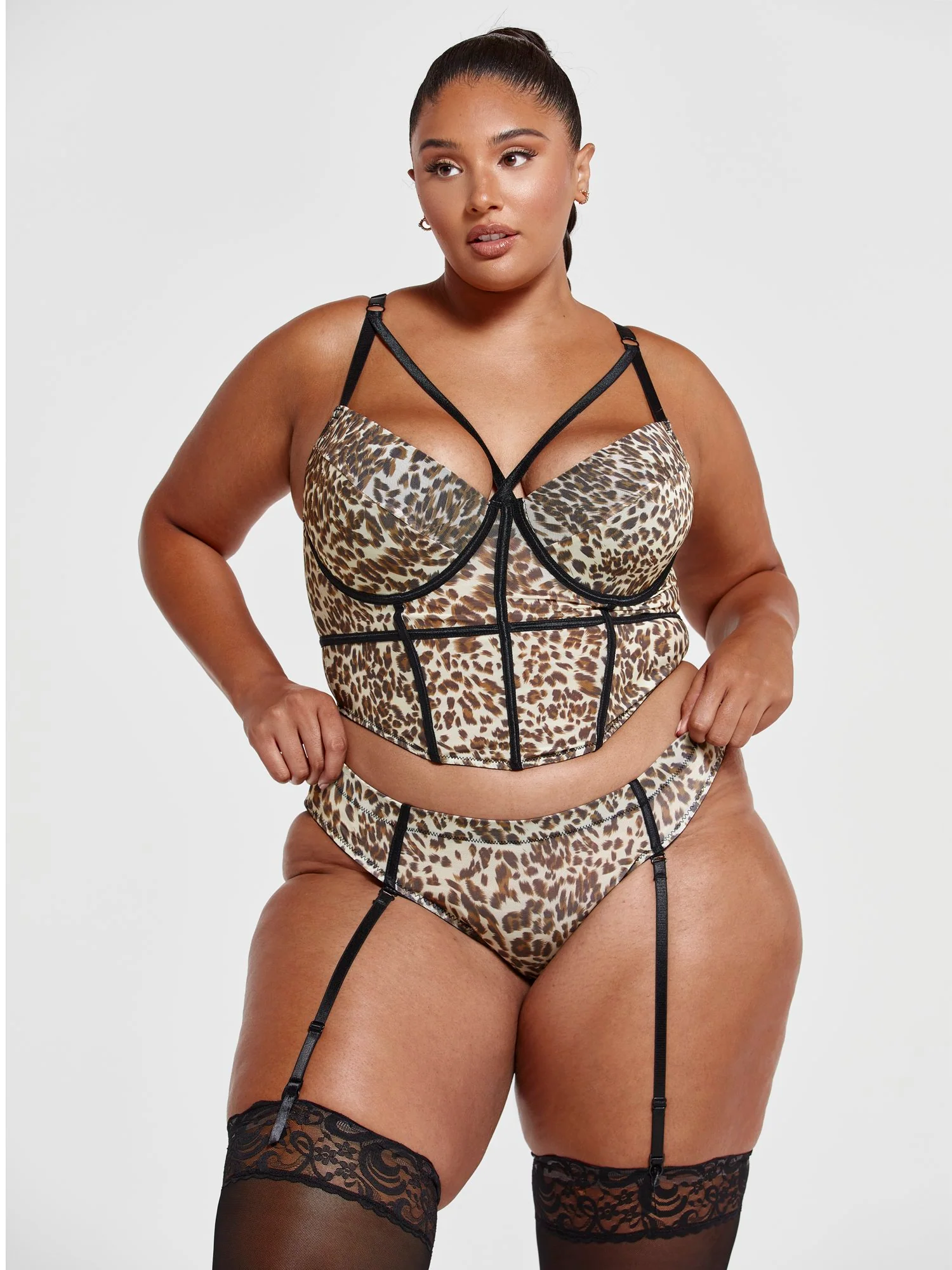 Anna Two-Piece Corset and Garter Panty Set - Image 4