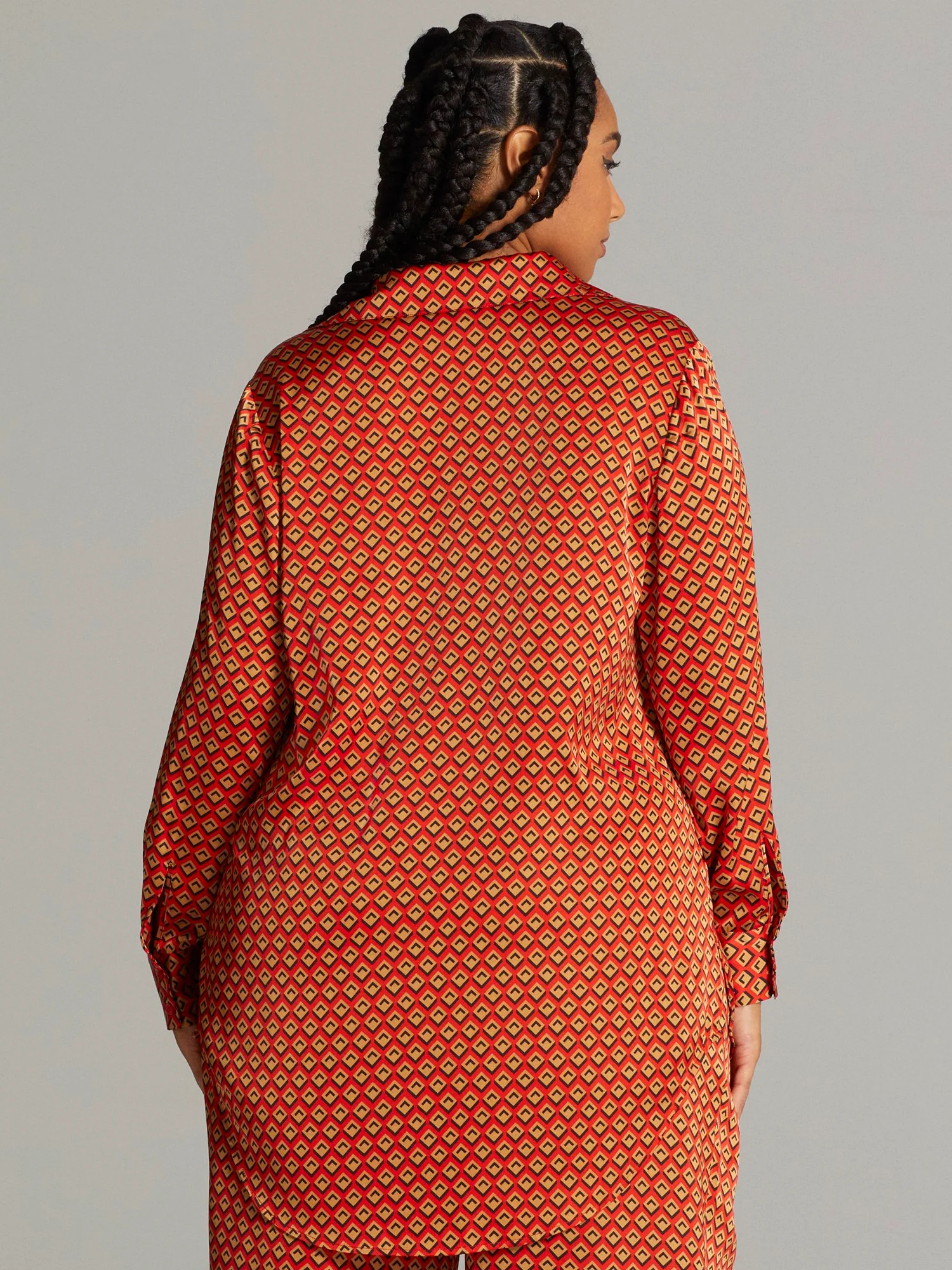 Avery Button-Front Diamond Print Shirt - Image 6