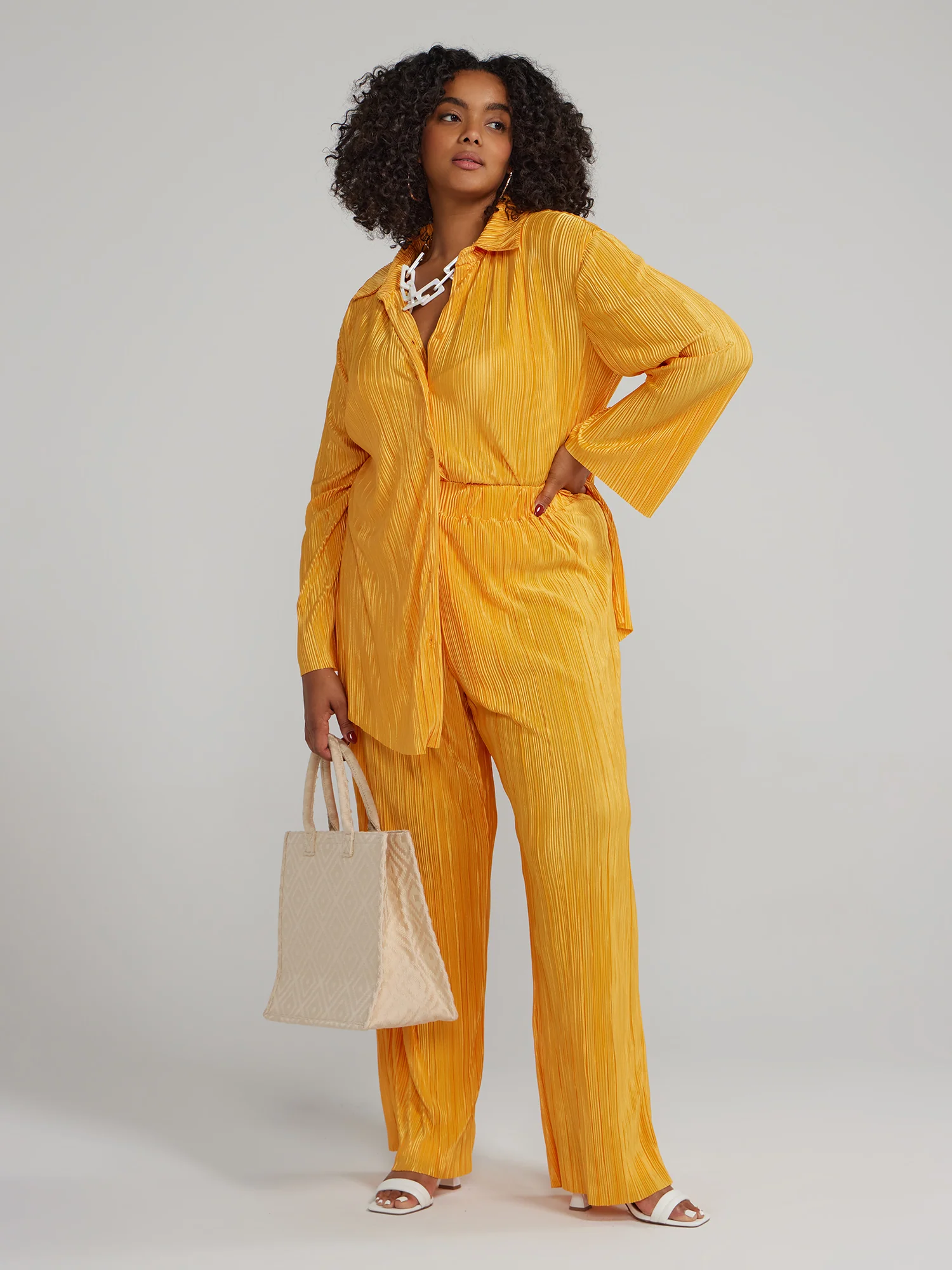 Button-Down Plisse Shirt - Image 4