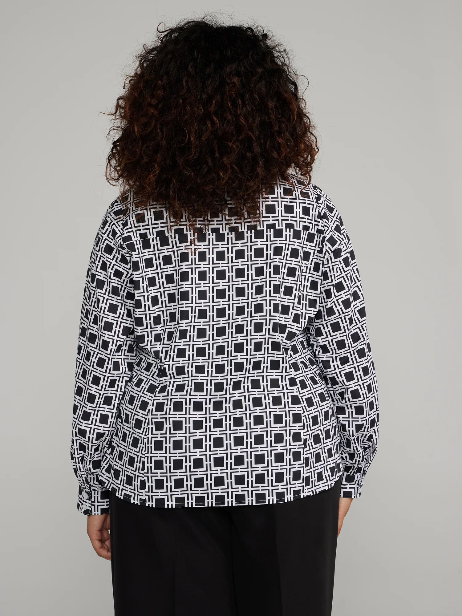 Button-Front Printed Ruched Shirt - Image 3