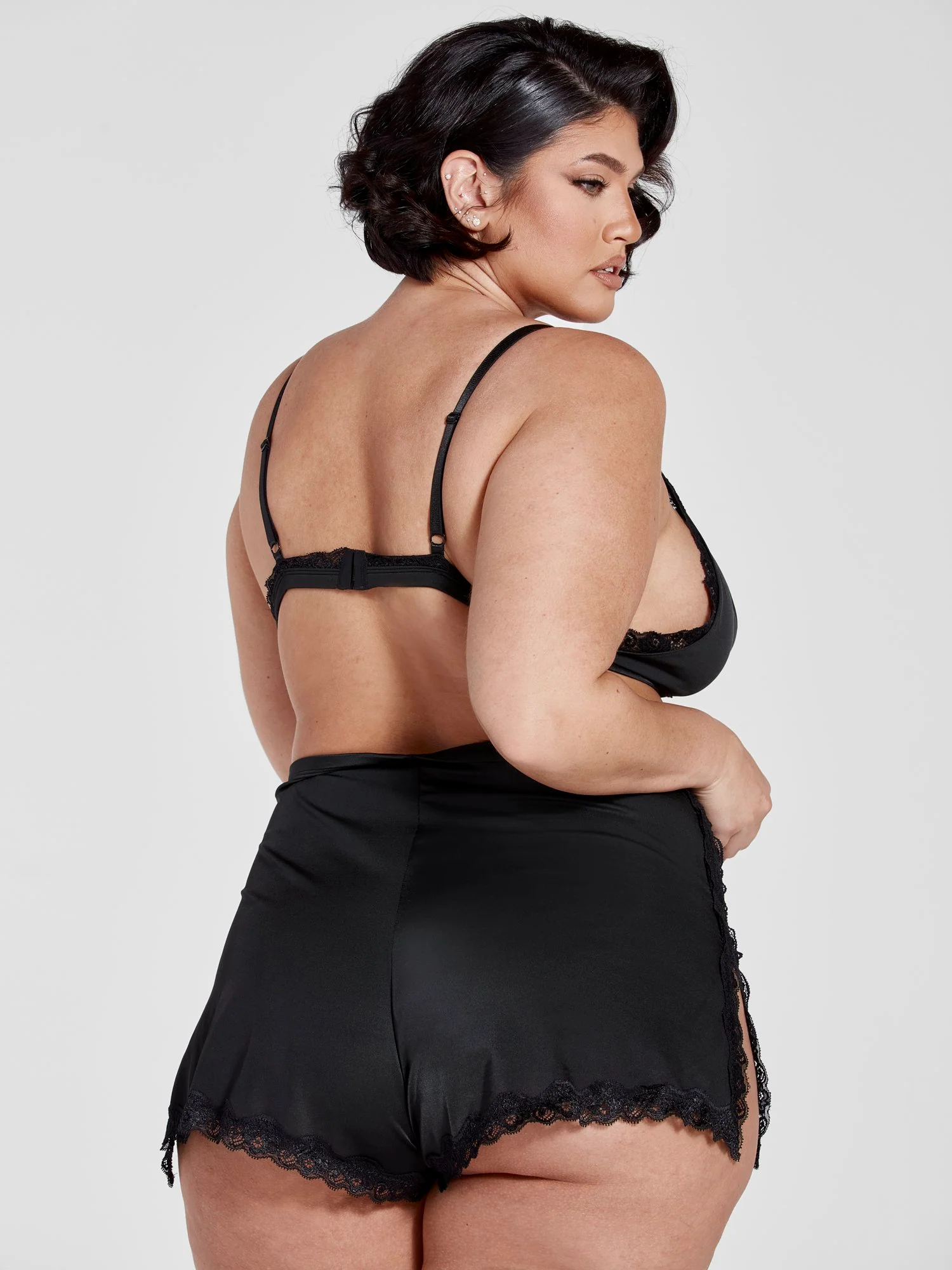 Chanelle Lingerie Set with Sleep Mask - Image 3