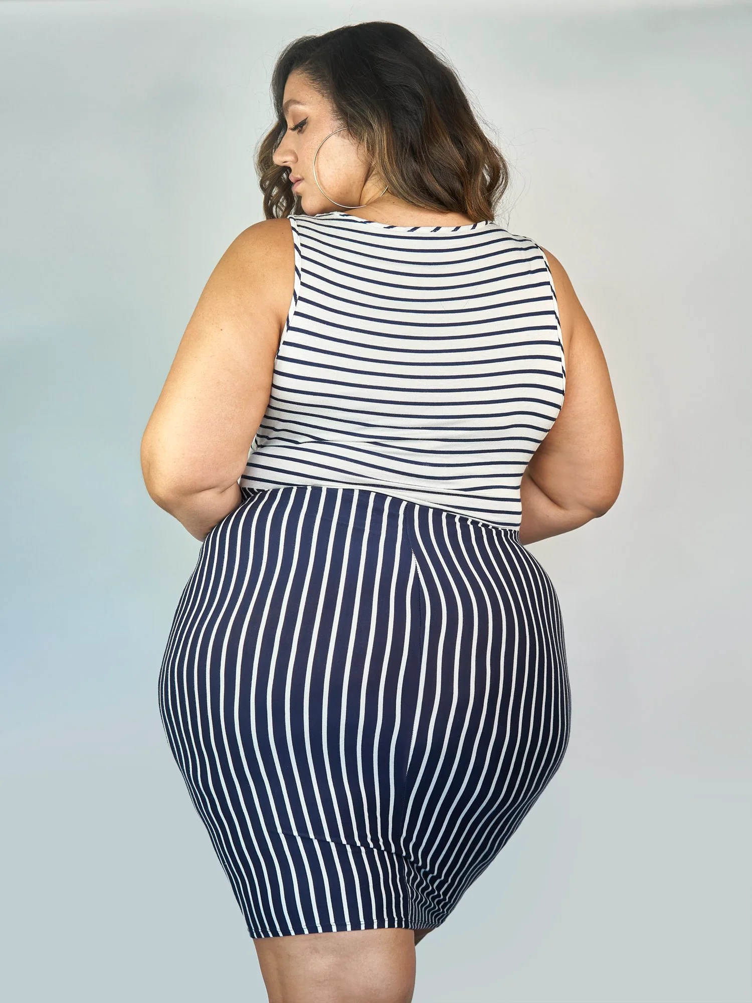 Eloise Cut-Out Stripe Bodycon Dress - Image 3