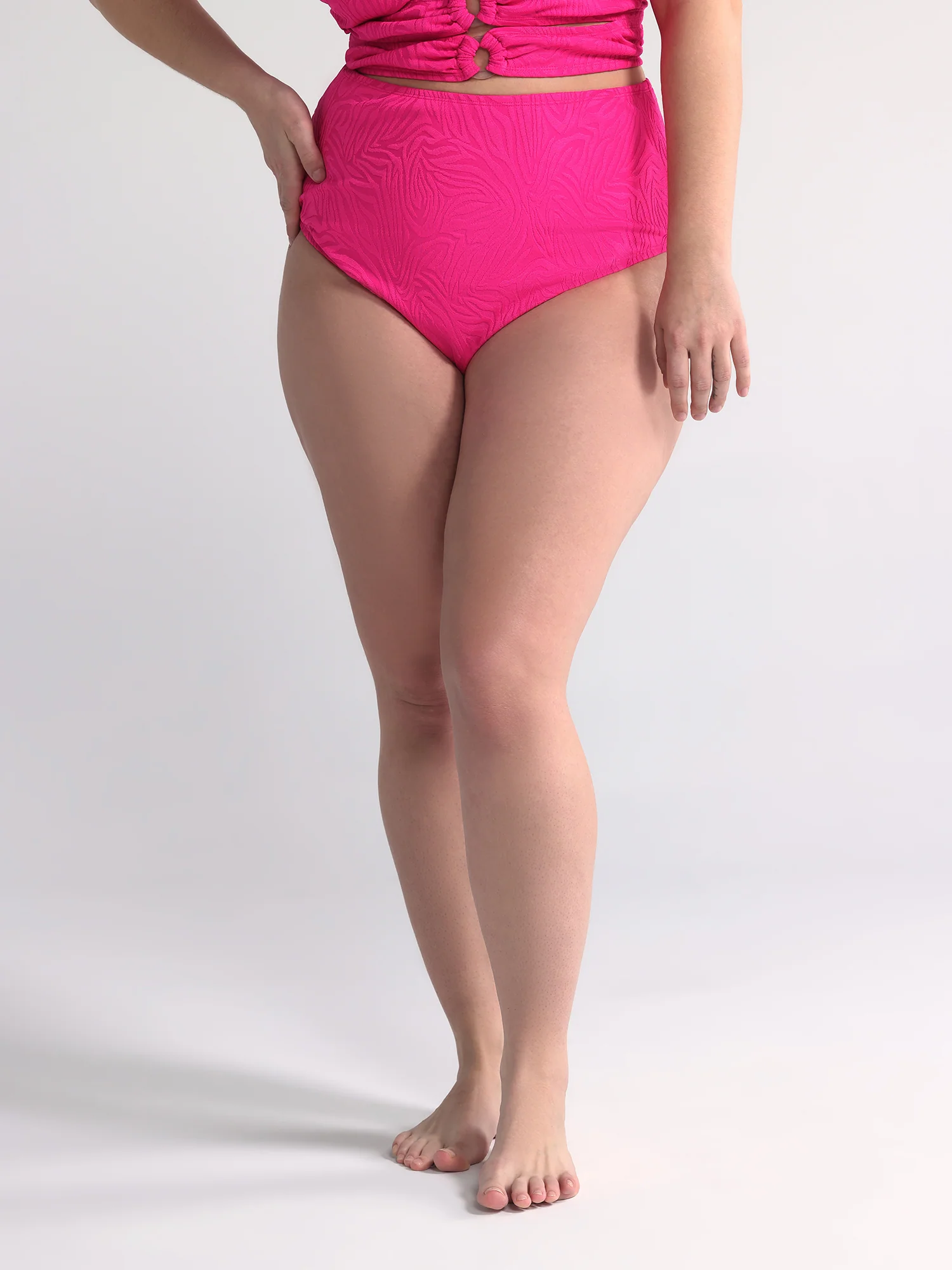 Esther Jacquard Pattern Cutout Bikini Top - Image 5