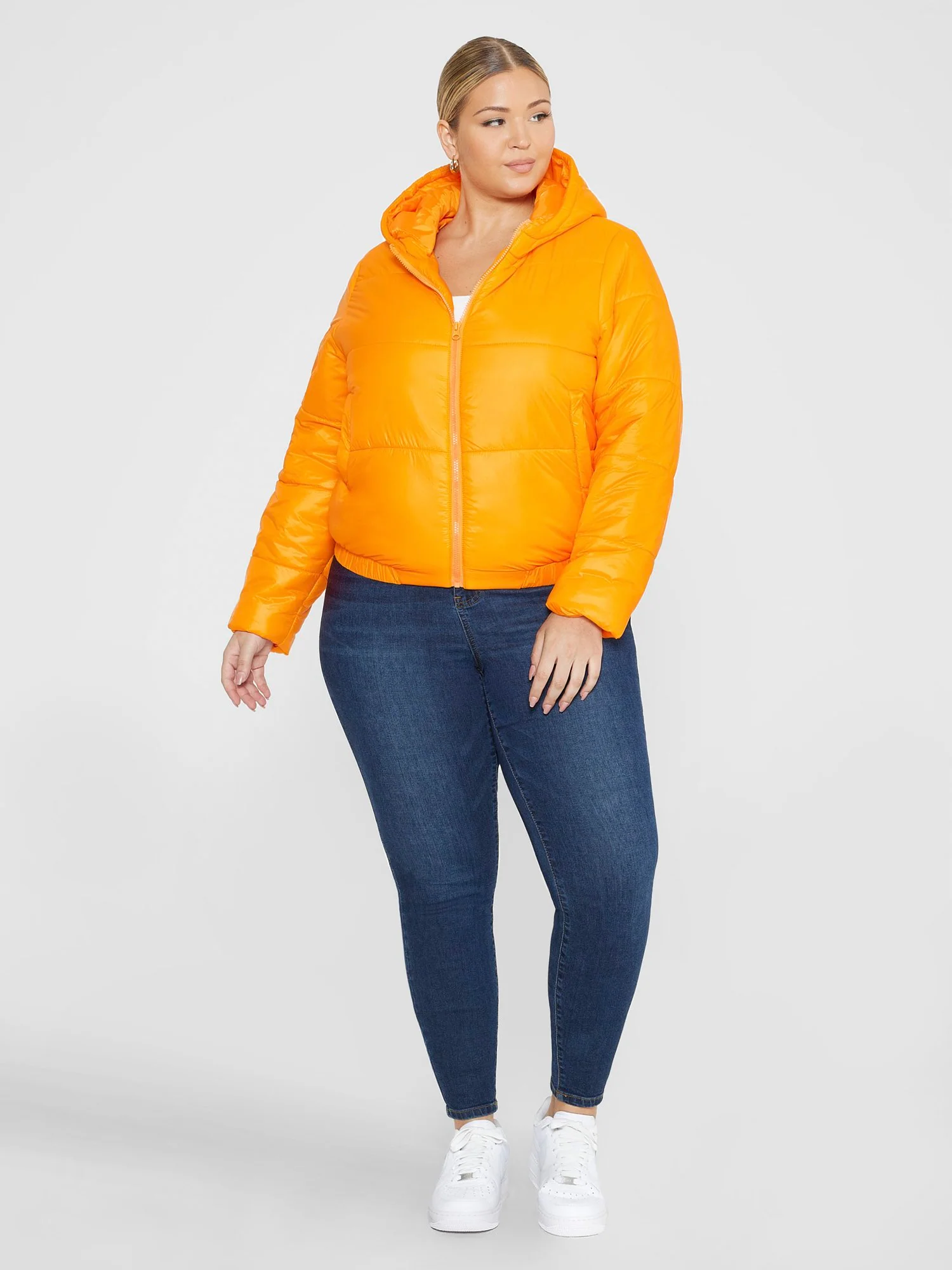 Farrah Short Hooded Puffer Coat - Image 17