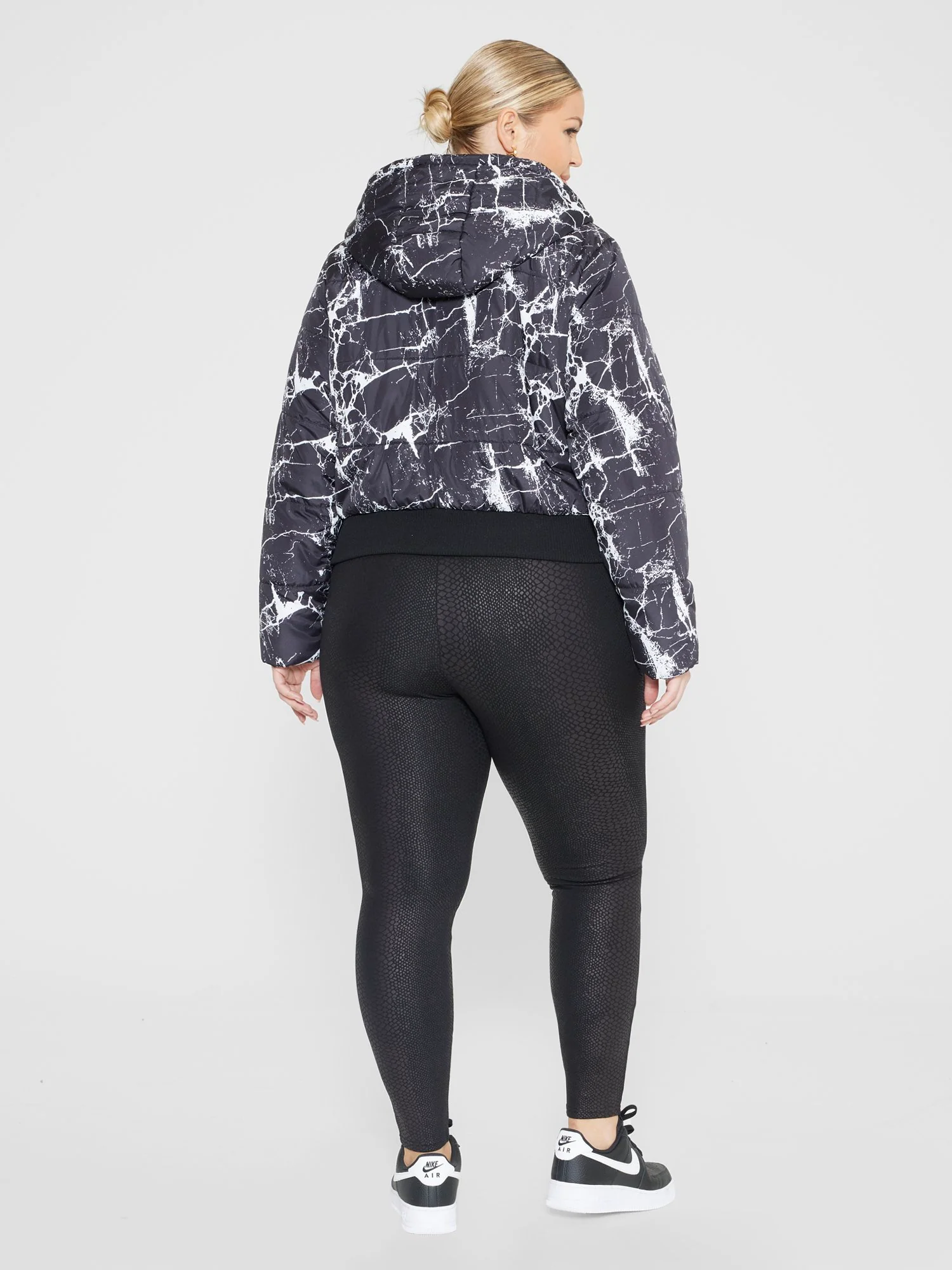 Farrah Short Hooded Puffer Coat - Image 23