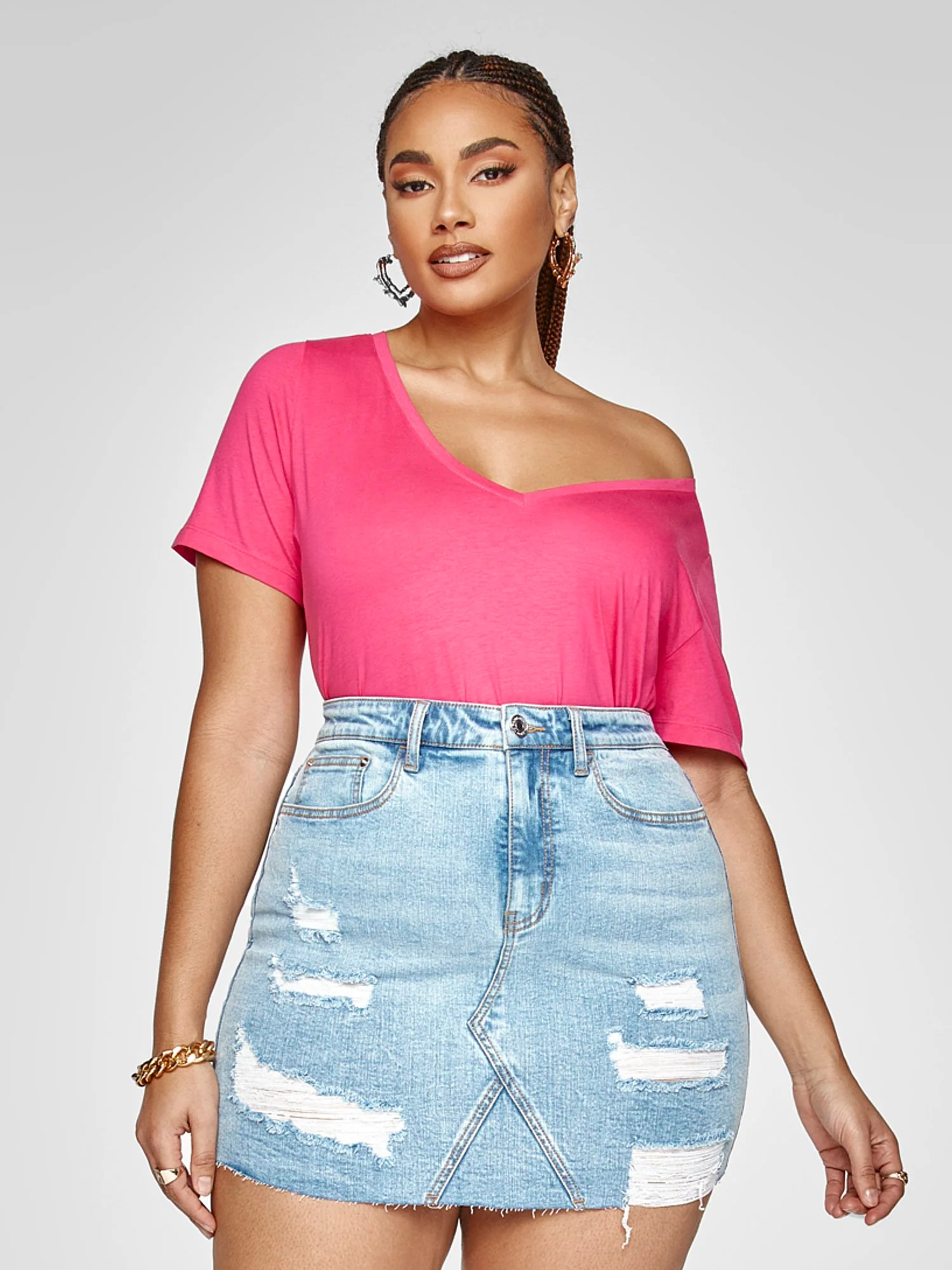 FTF Essentials - Short Sleeve V-Neck Tee - Image 12