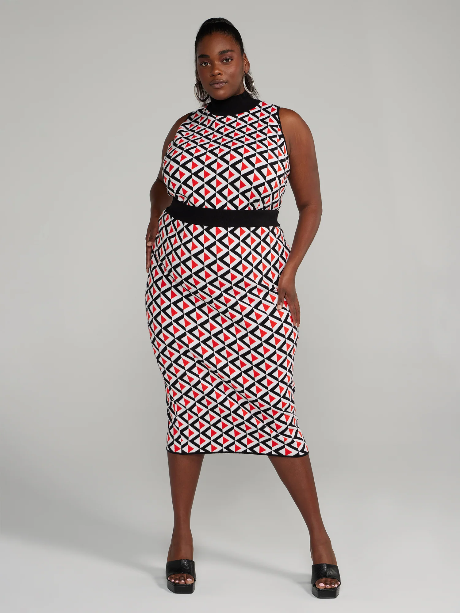 Geo Print Mockneck Sleeveless Sweater - Image 4
