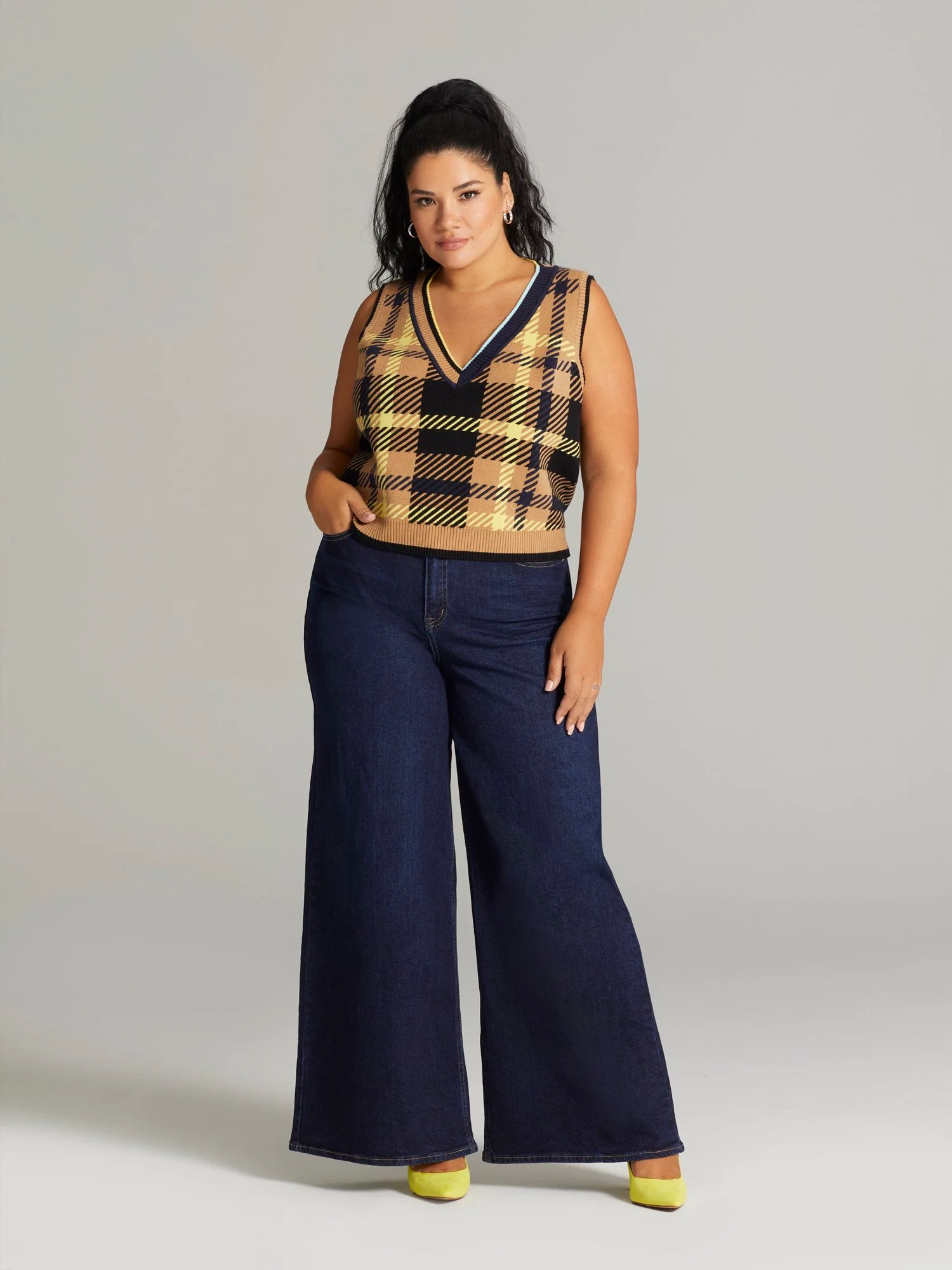 Hadley Plaid V-Neck Cropped Sweater Vest - Image 3