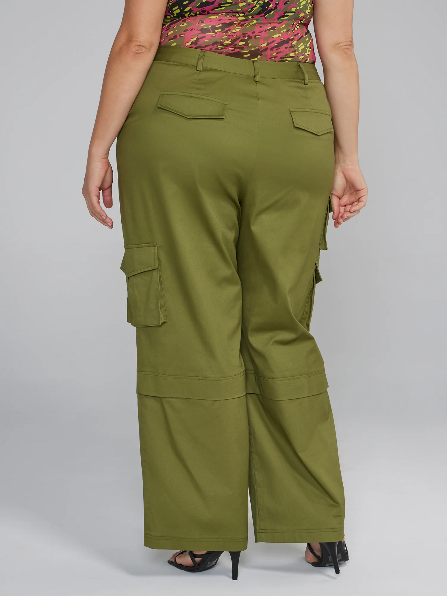 High Rise Straight Leg Cargo Pants - Image 5
