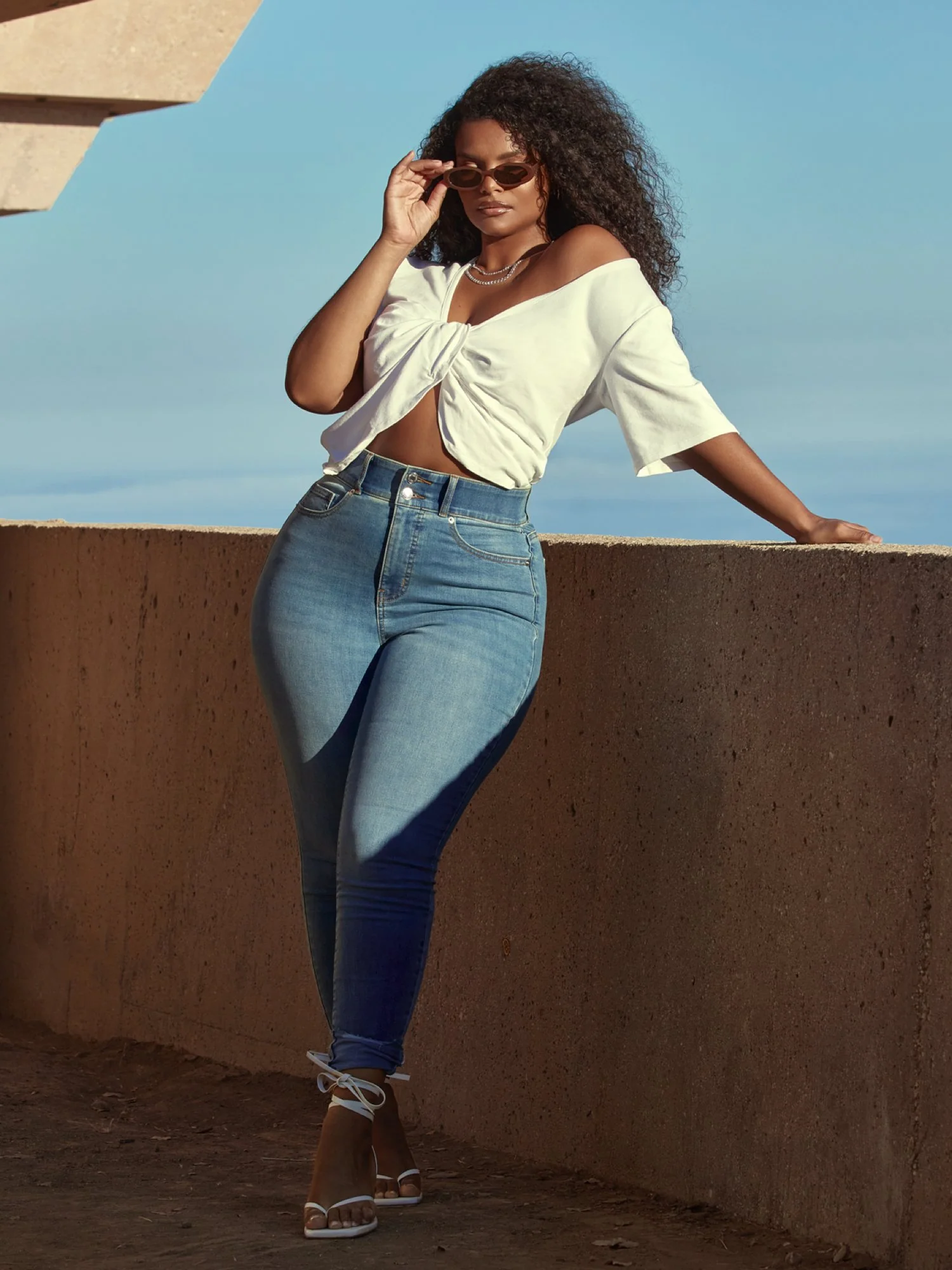 Jasmine Twist Front Tee - Image 6