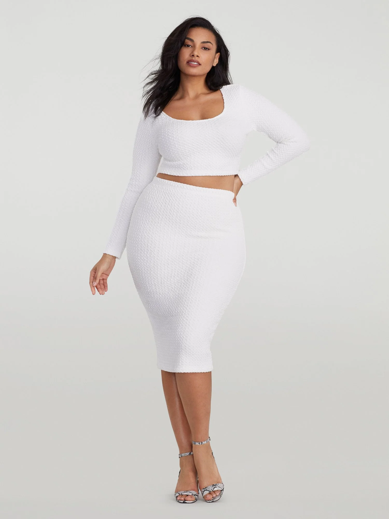 Jeze Sleeveless Crop Bubble Top - Image 3