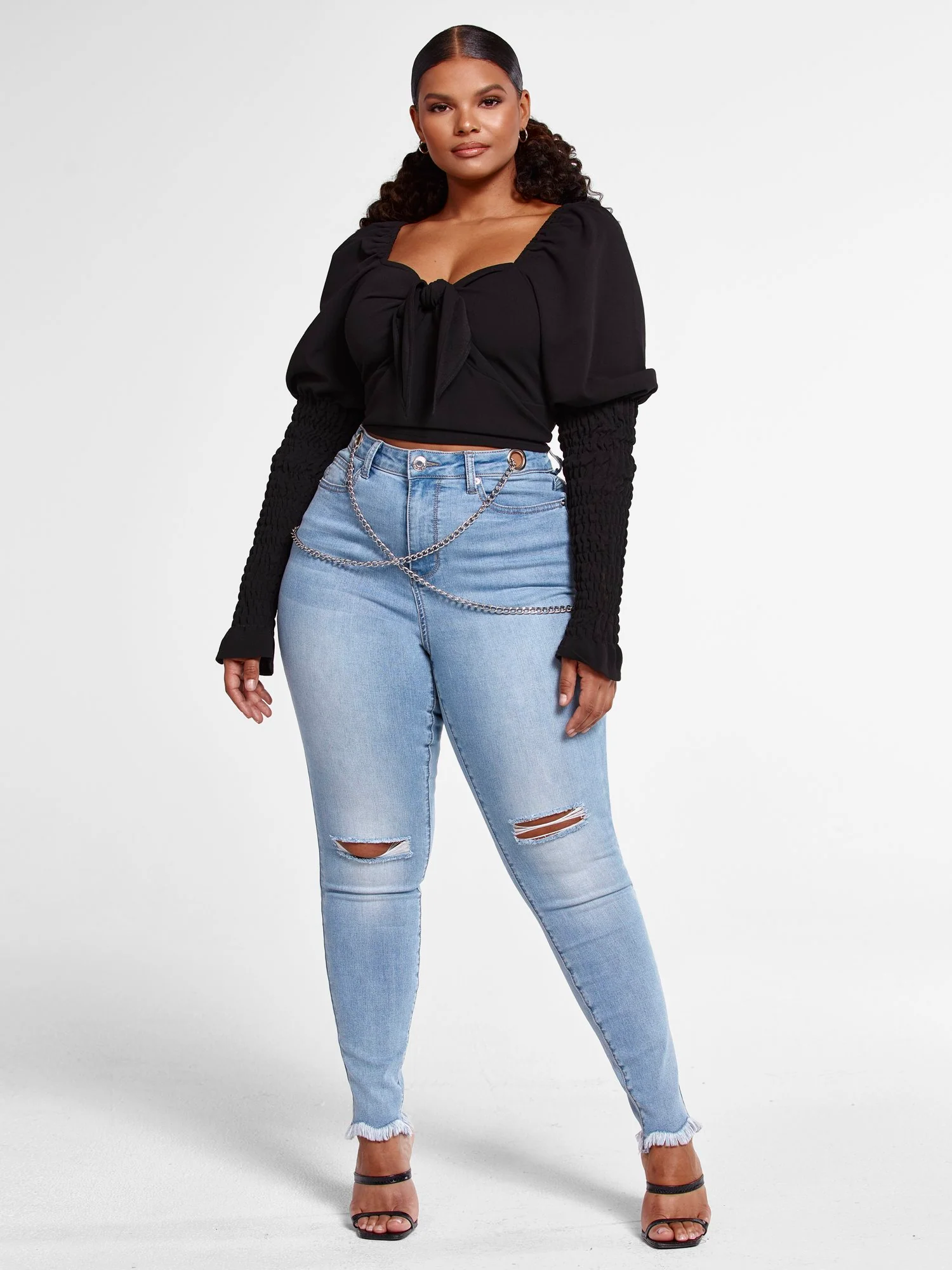 Light Wash High Rise Skinny Jeans with Chain Detail - Image 4
