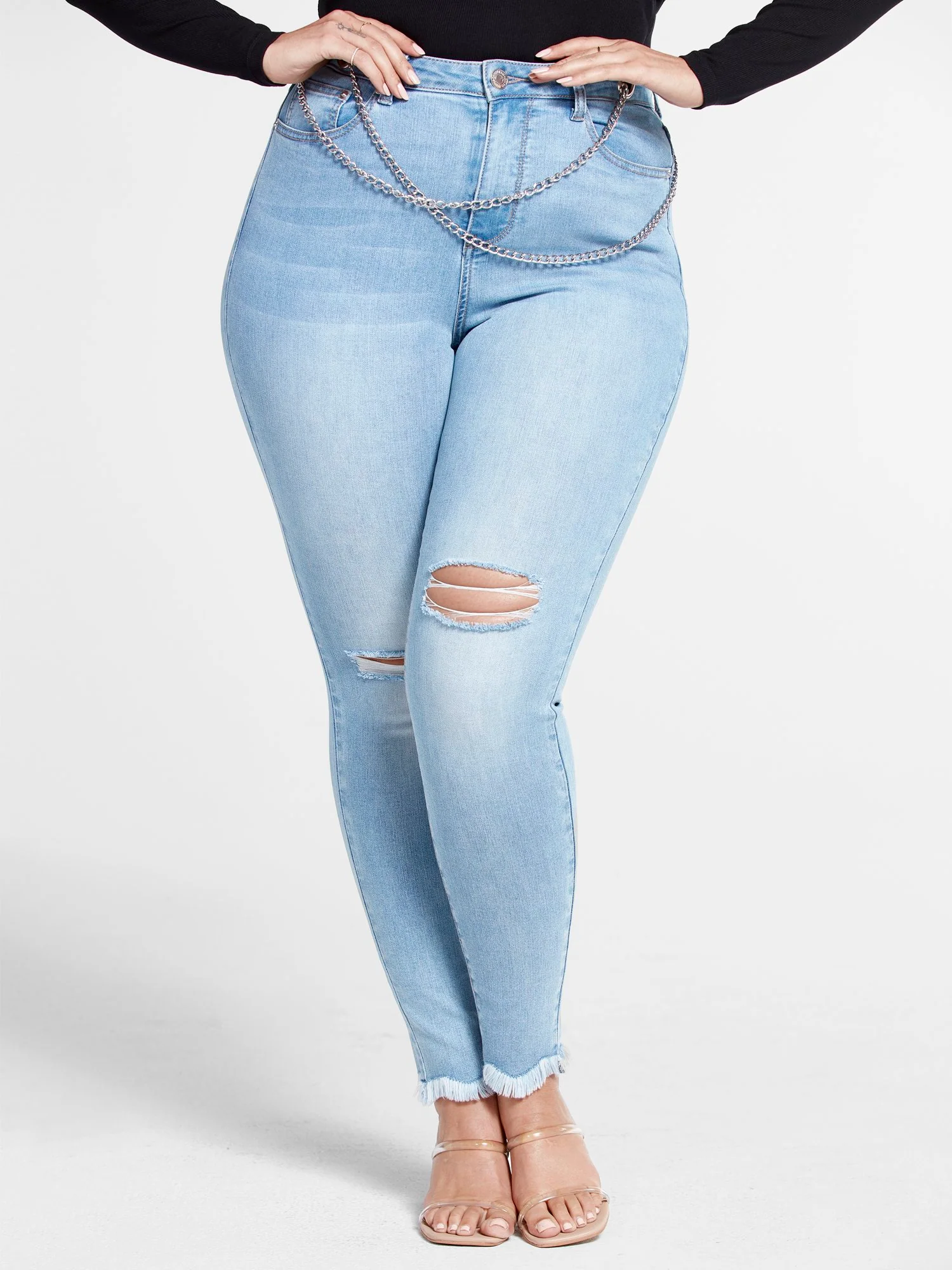 Light Wash High Rise Skinny Jeans with Chain Detail - Image 7
