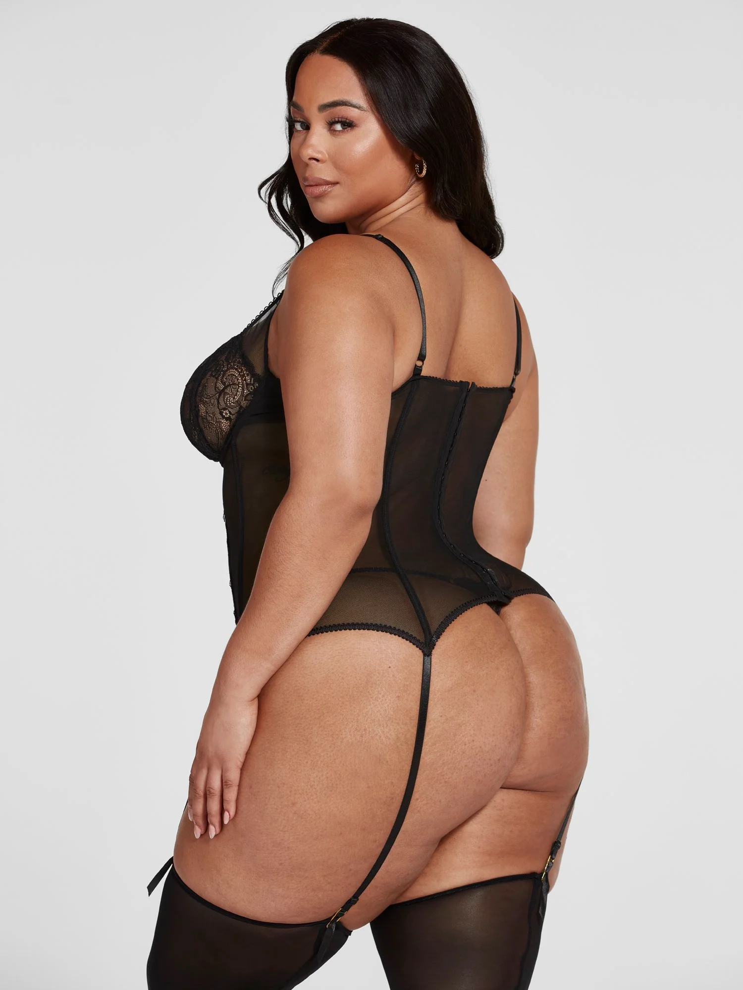 Liliana Two-Piece Lace Garter Set - Image 3
