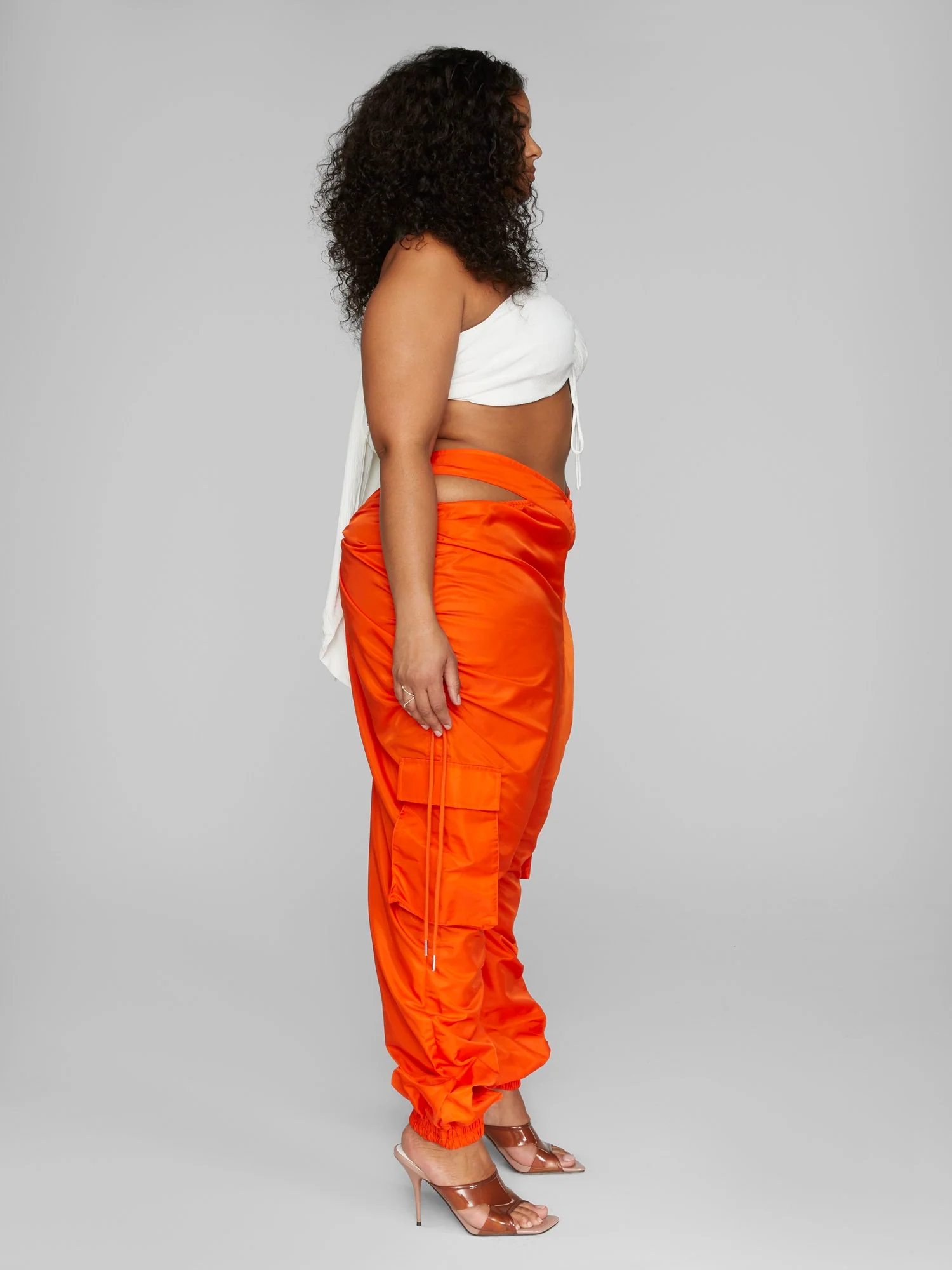 Lissa Drawstring Detail Halter Crop Top - Leslie Sidora x FTF - Image 7