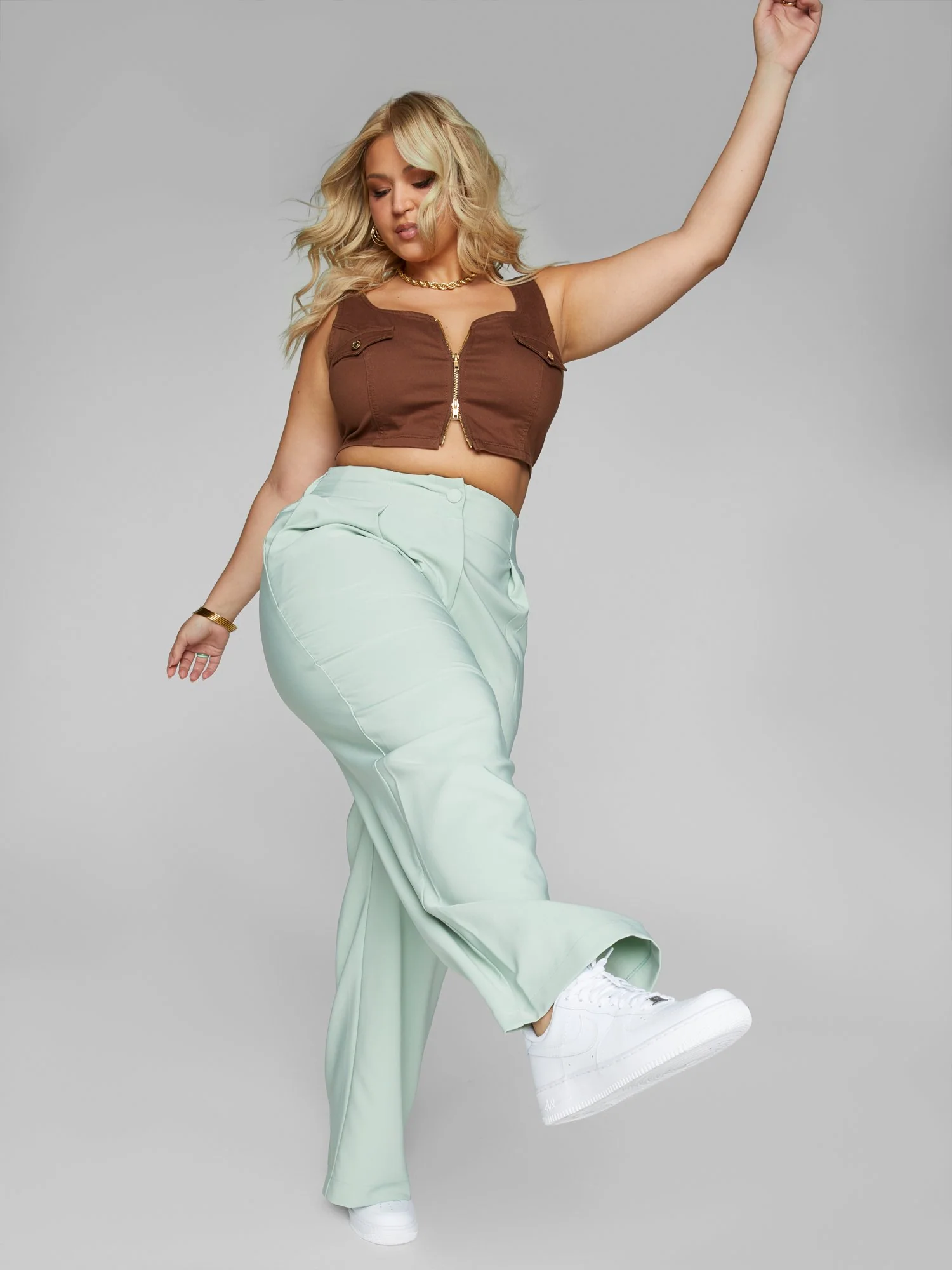 Lola Zip Front Denim Crop Top - Image 5