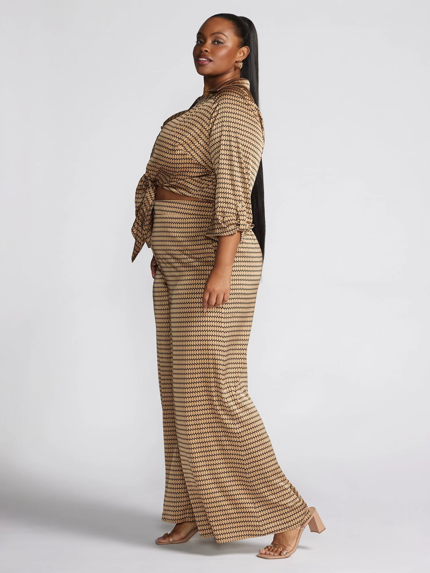 Lolonyo Abstract Print Wide Leg Pants - Image 3