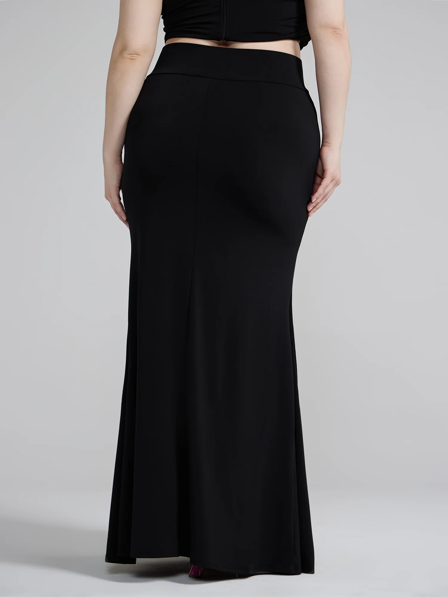 Mermaid Style Maxi Skirt - Image 4