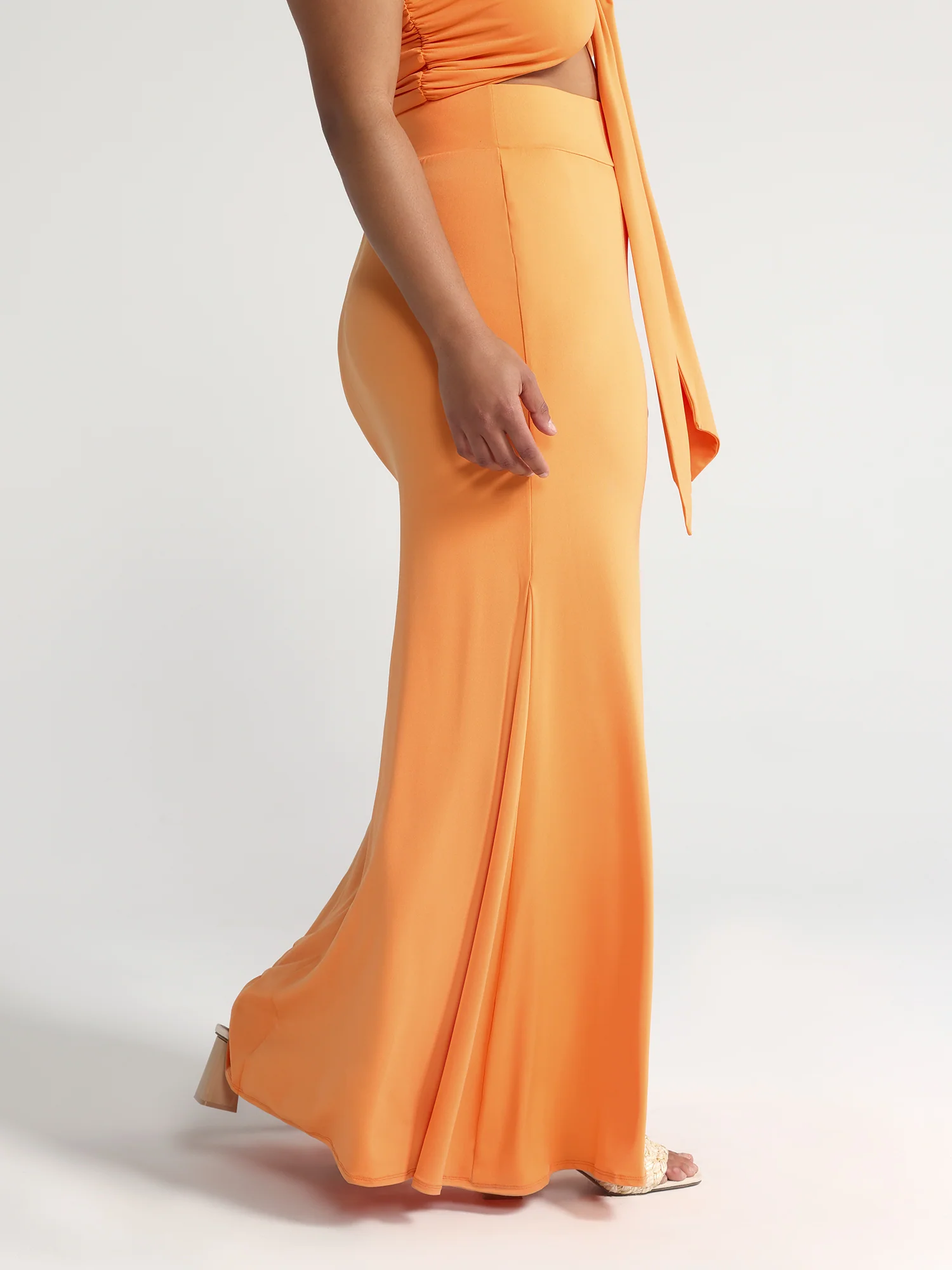 Mermaid Style Maxi Skirt - Image 6