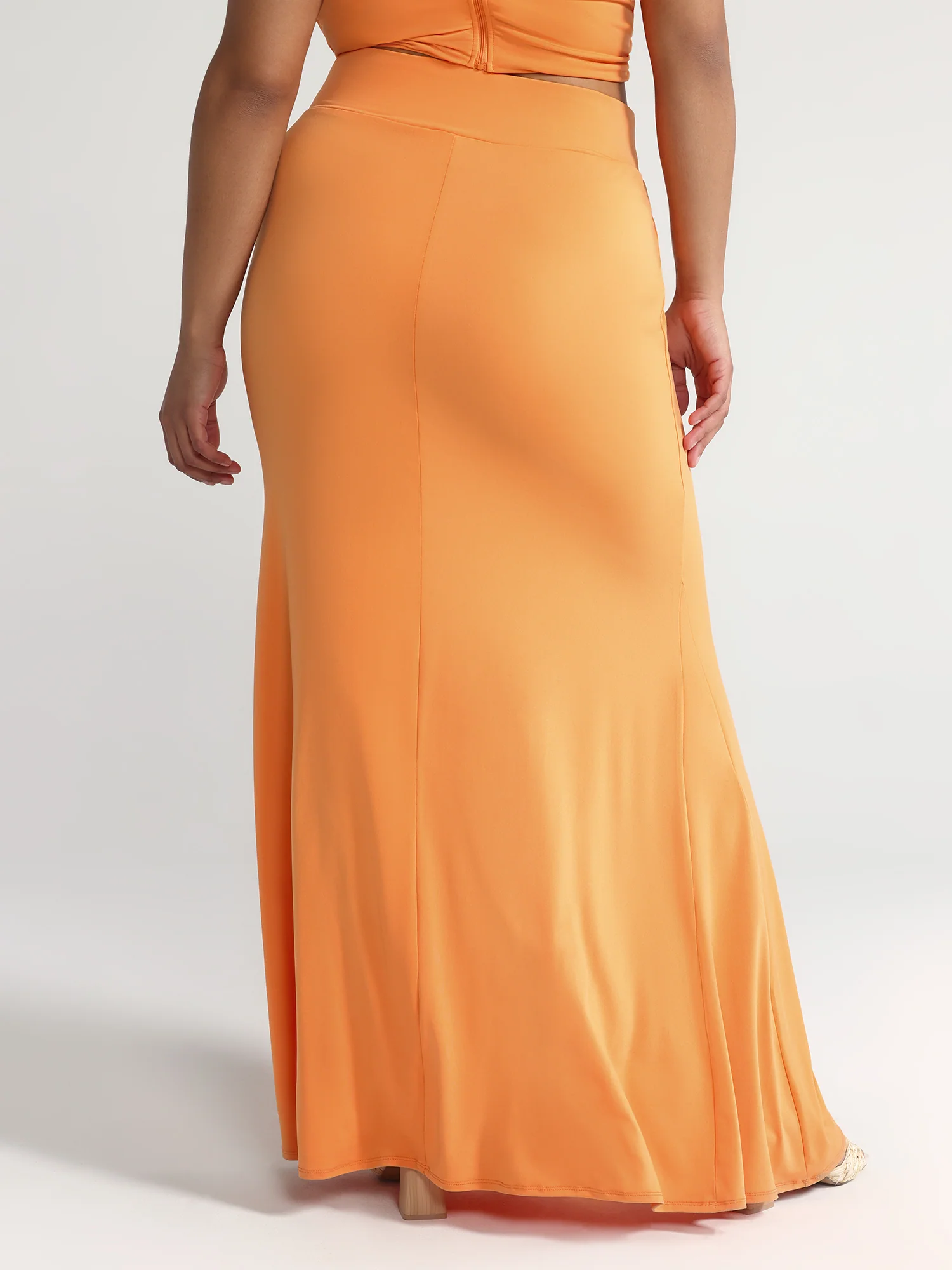 Mermaid Style Maxi Skirt - Image 7