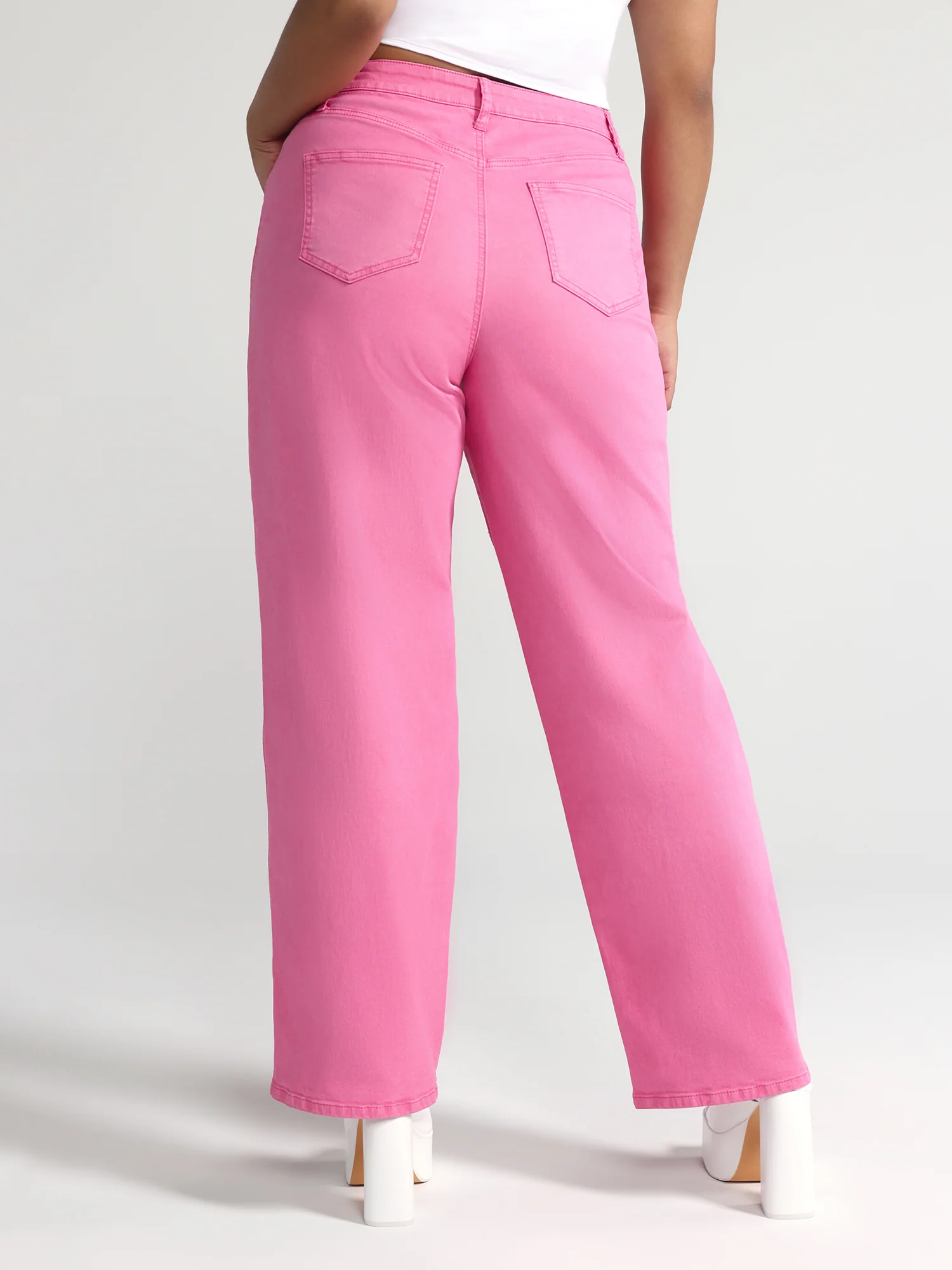 Shanica Straight Leg Jeans with Heart Accessory - Image 4