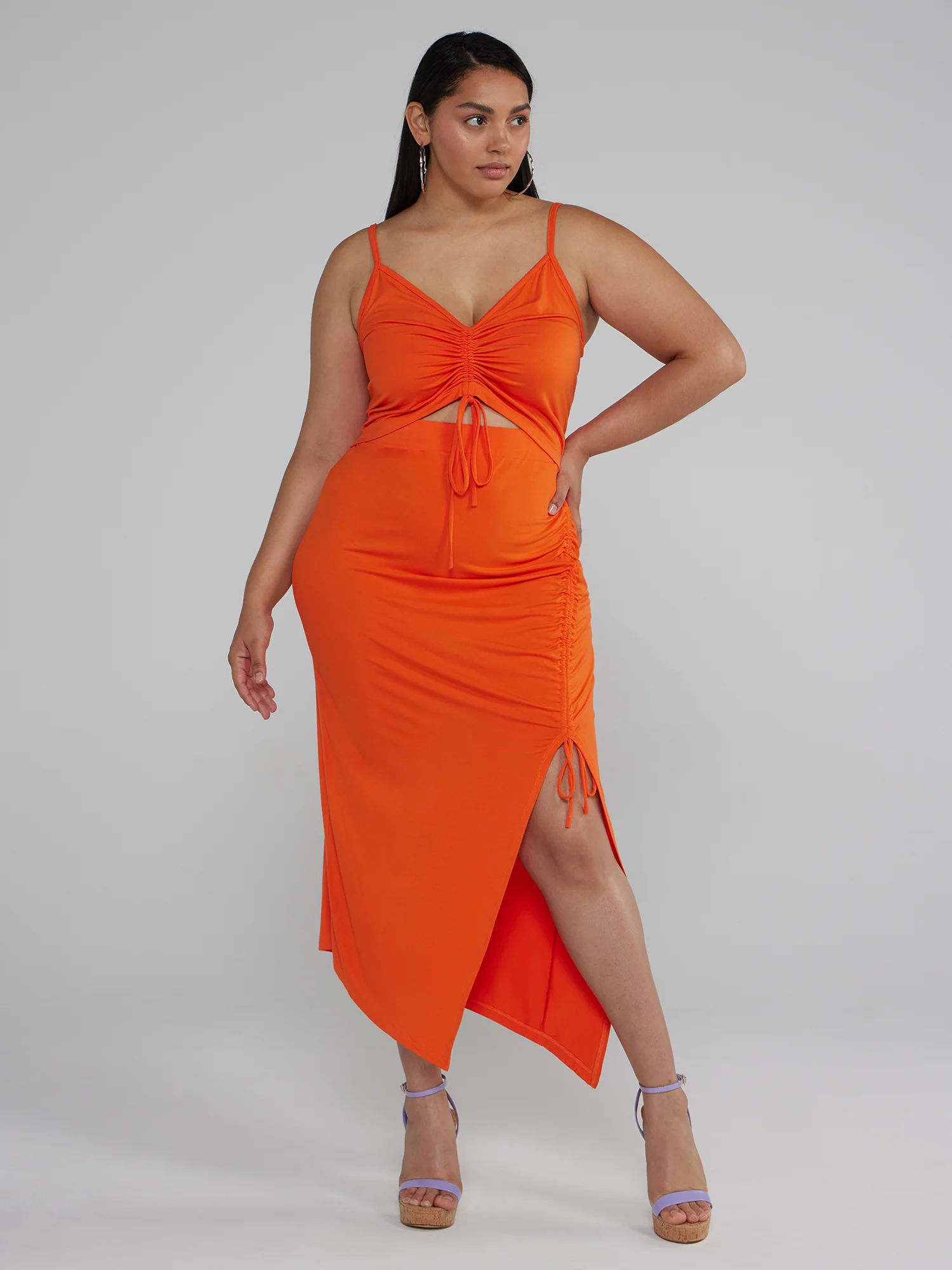 Sleeveless Ruched Detail Top - Image 16