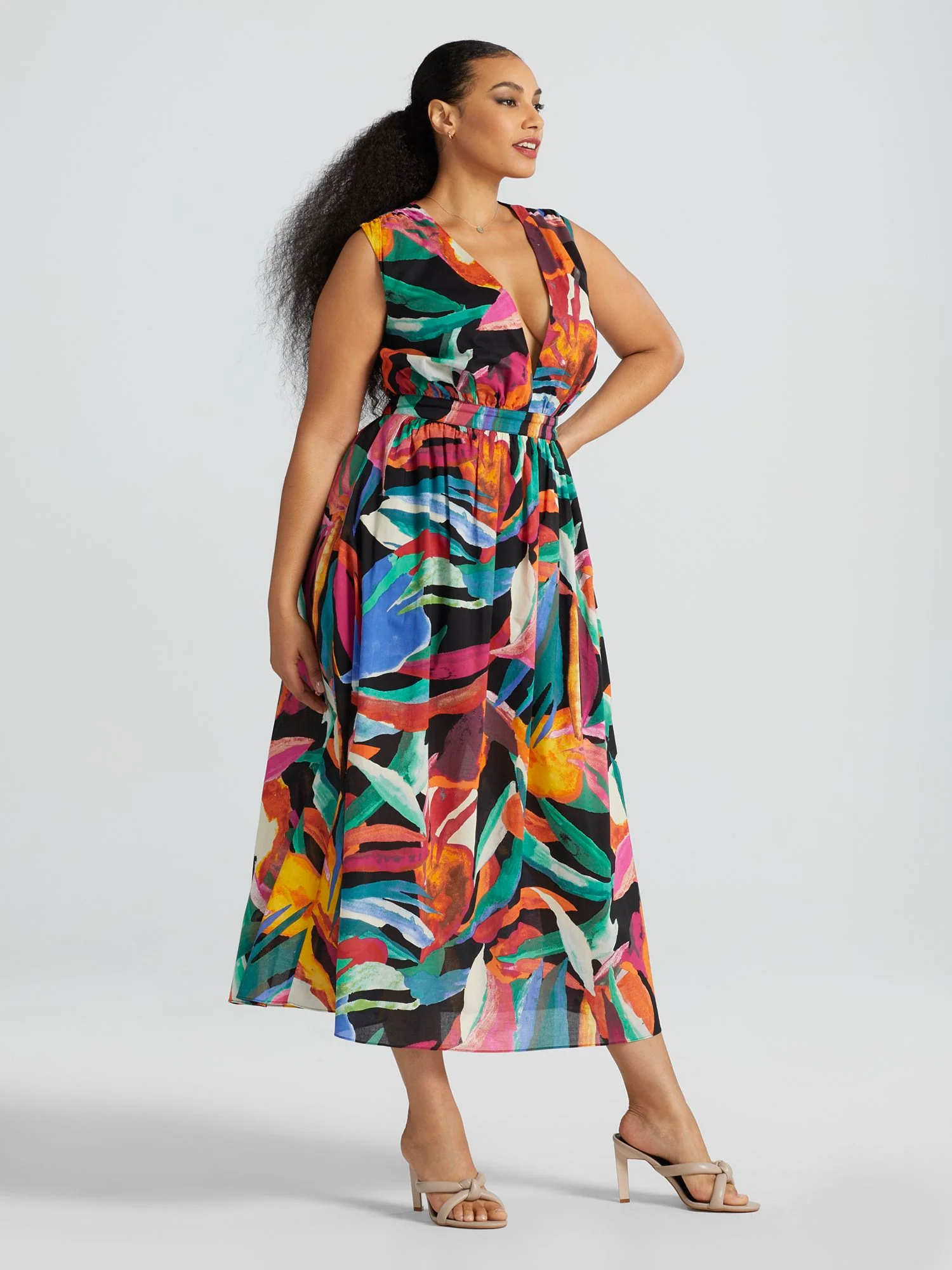 Terema Printed V-Neck Maxi Dress - Image 3
