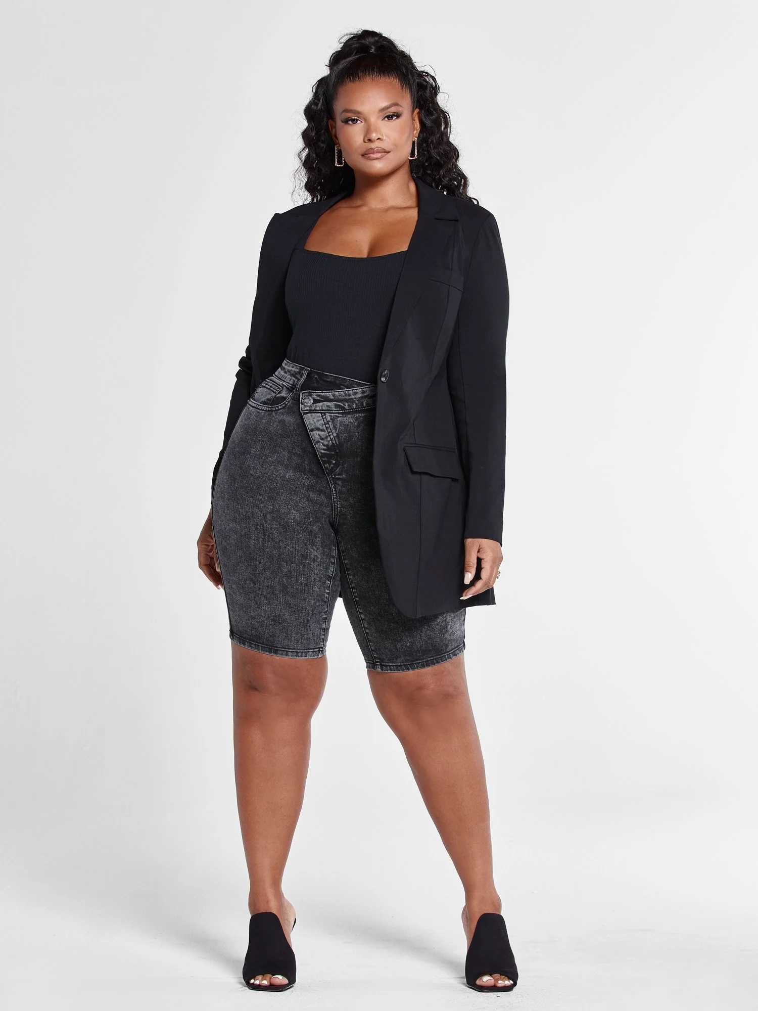 The City Blazer in Black - Image 4