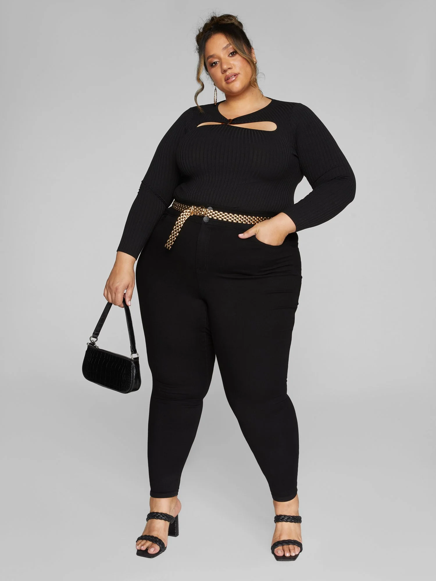 The Limitless Jegging in Black - Image 5