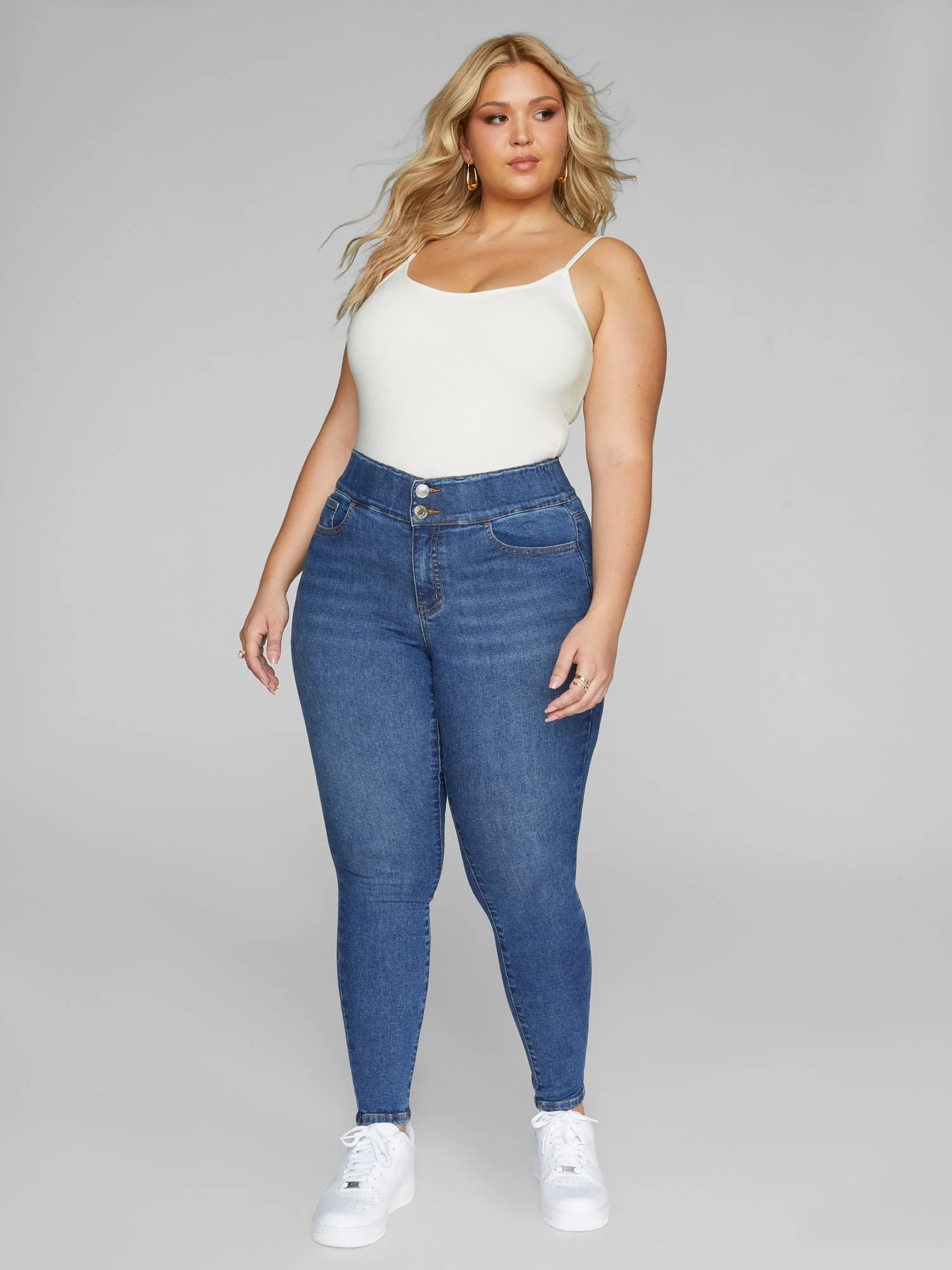 The Limitless Jegging in Dark Blue Wash - Short Inseam - Image 3