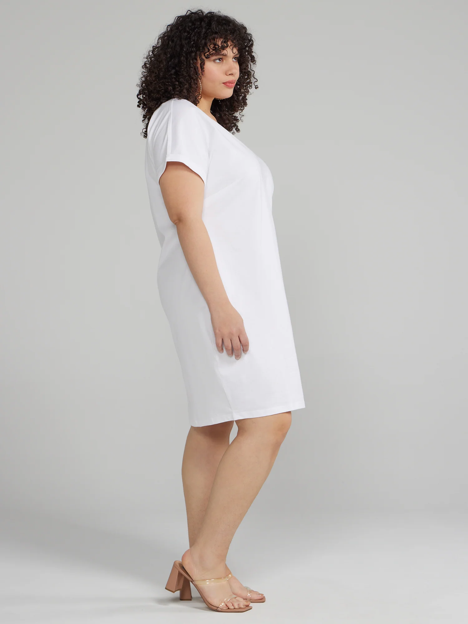 The Perfect T-Shirt Dress - Image 18