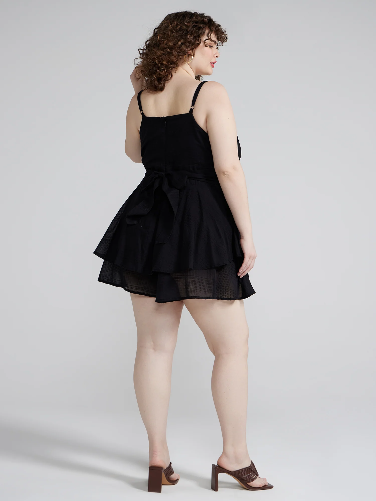 Tie Front Flowy Romper - Image 4