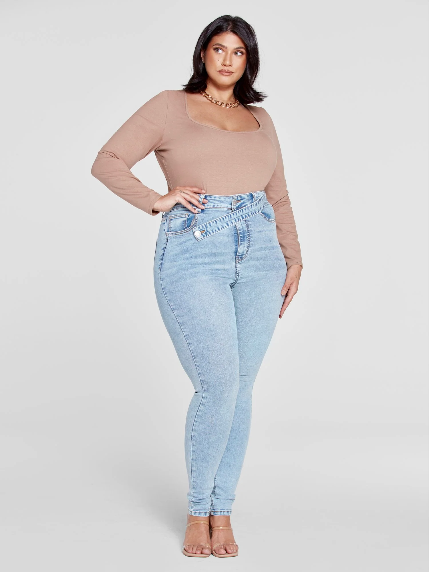Ultra High Rise Crossover Detail Skinny Jeans - Image 5