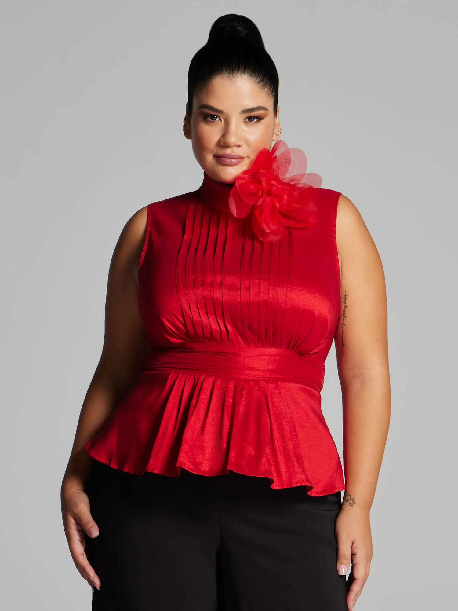 Valeria Flower Brooch Top - Image 2