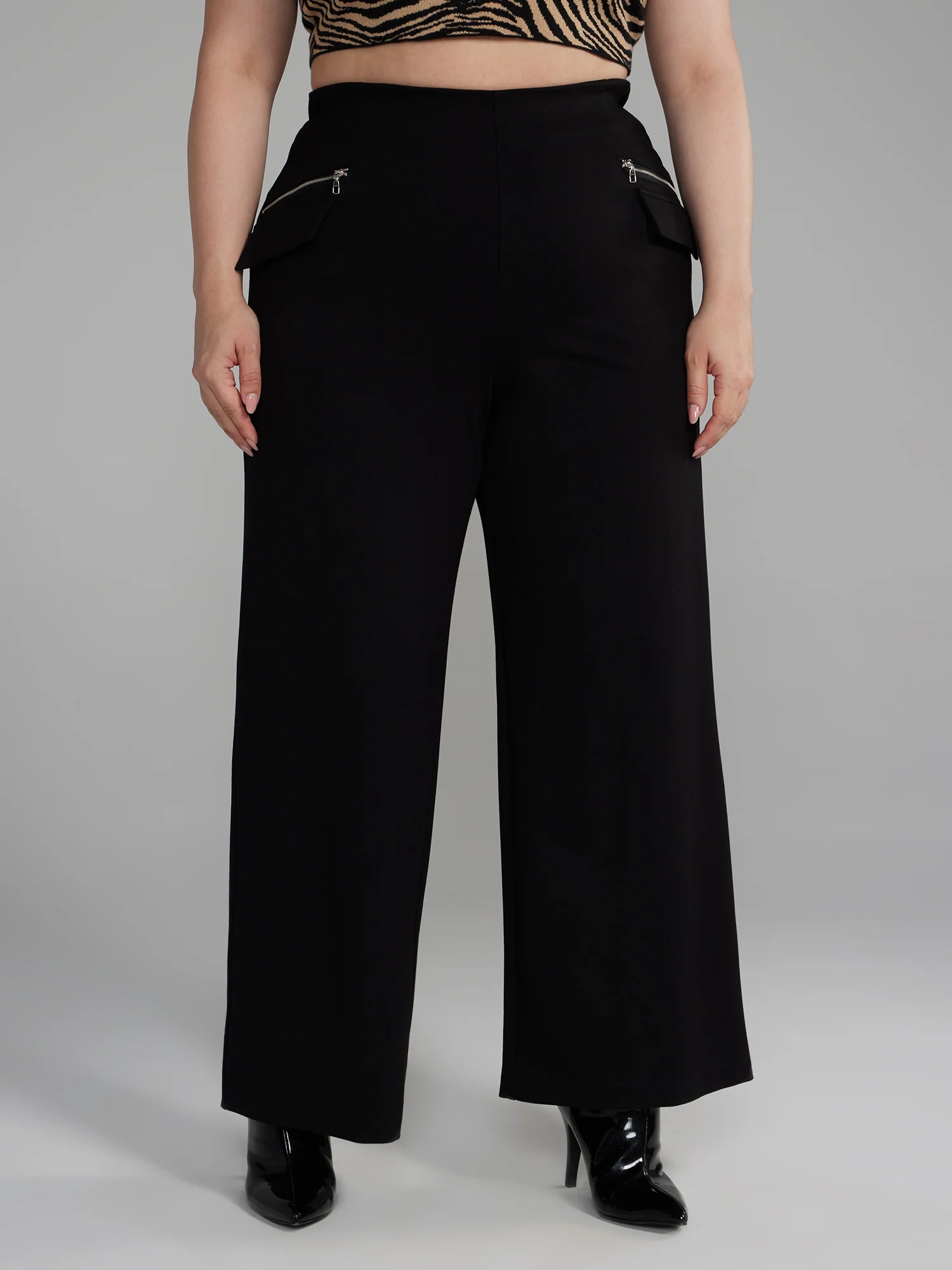 Zipper Detail Straight Leg Pants