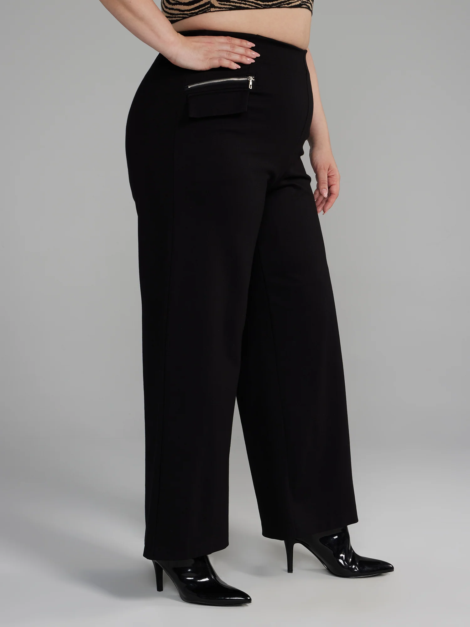 Zipper Detail Straight Leg Pants - Image 2