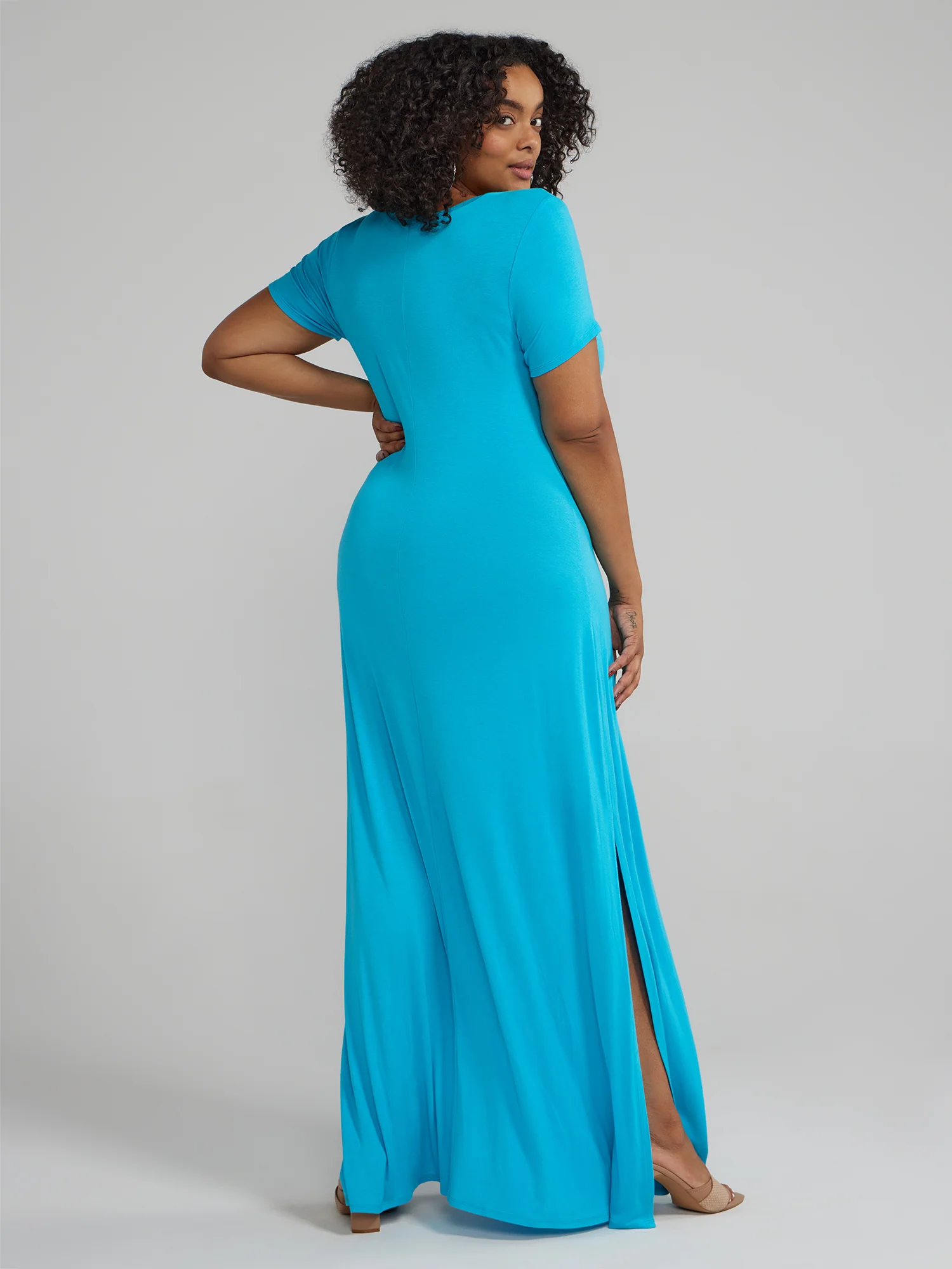 The Perfect T-Shirt Maxi Dress - Image 11
