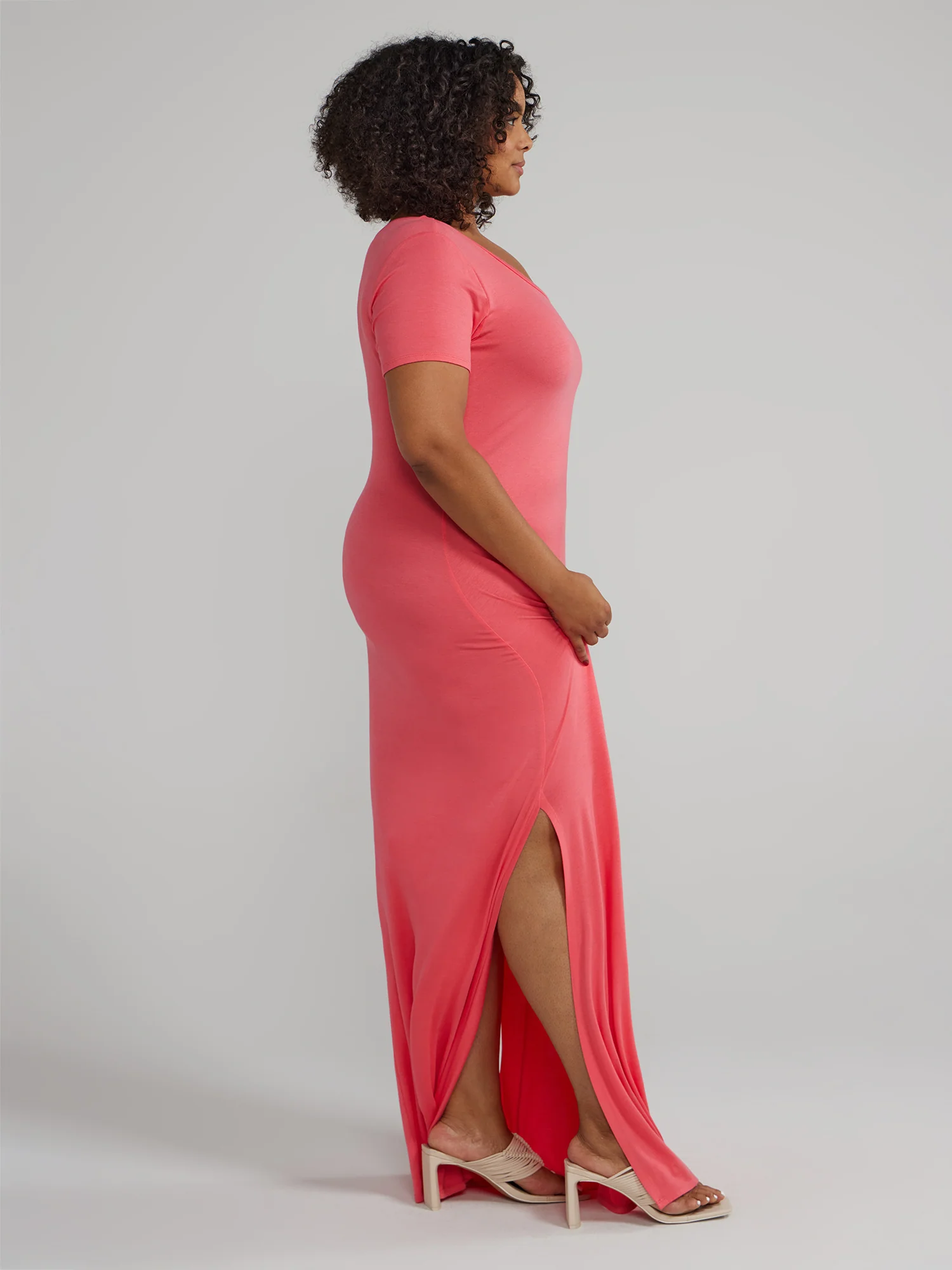 The Perfect T-Shirt Maxi Dress - Image 6